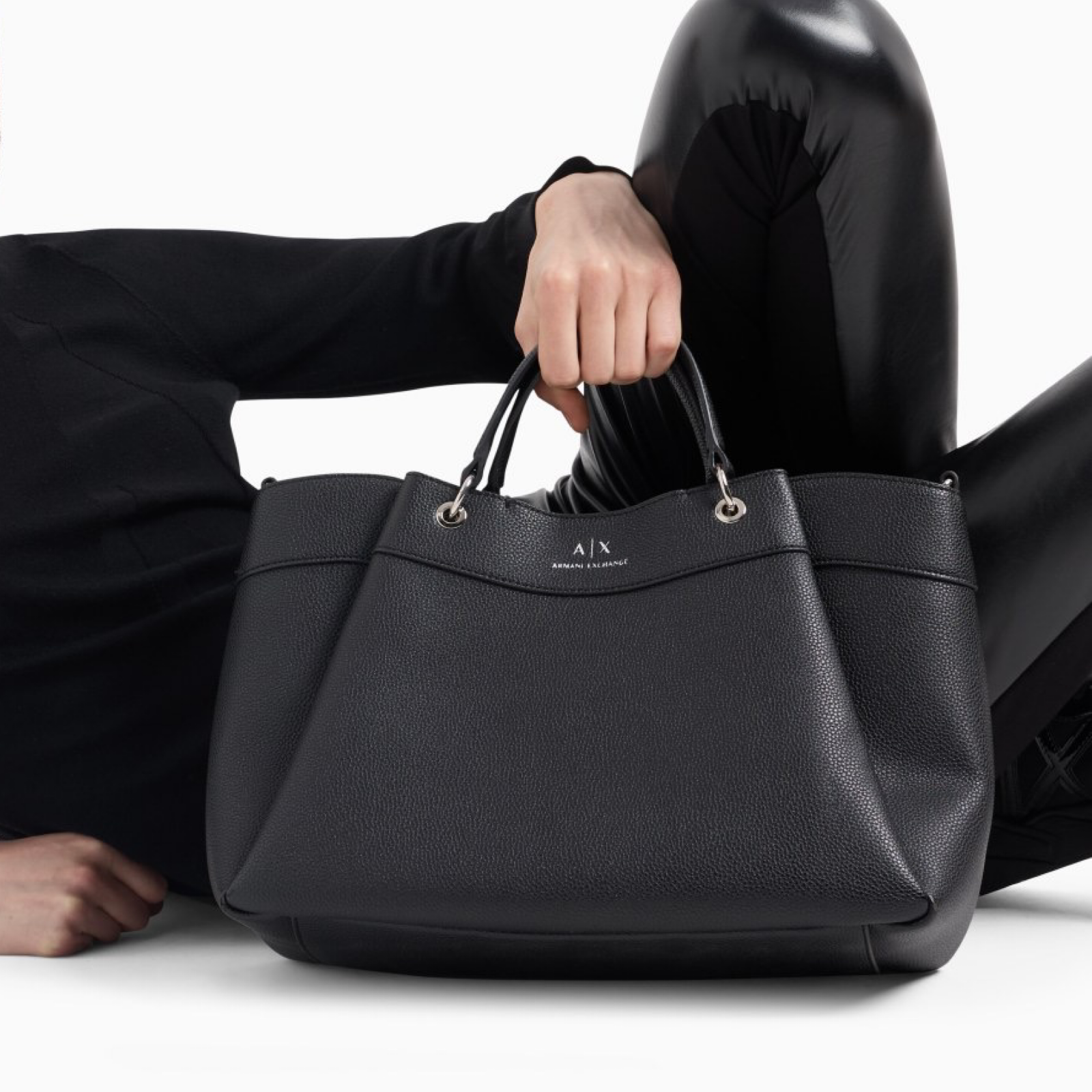 Дамска чанта Armani Exchange Women Large Handbag 942910 CC783 Hand View