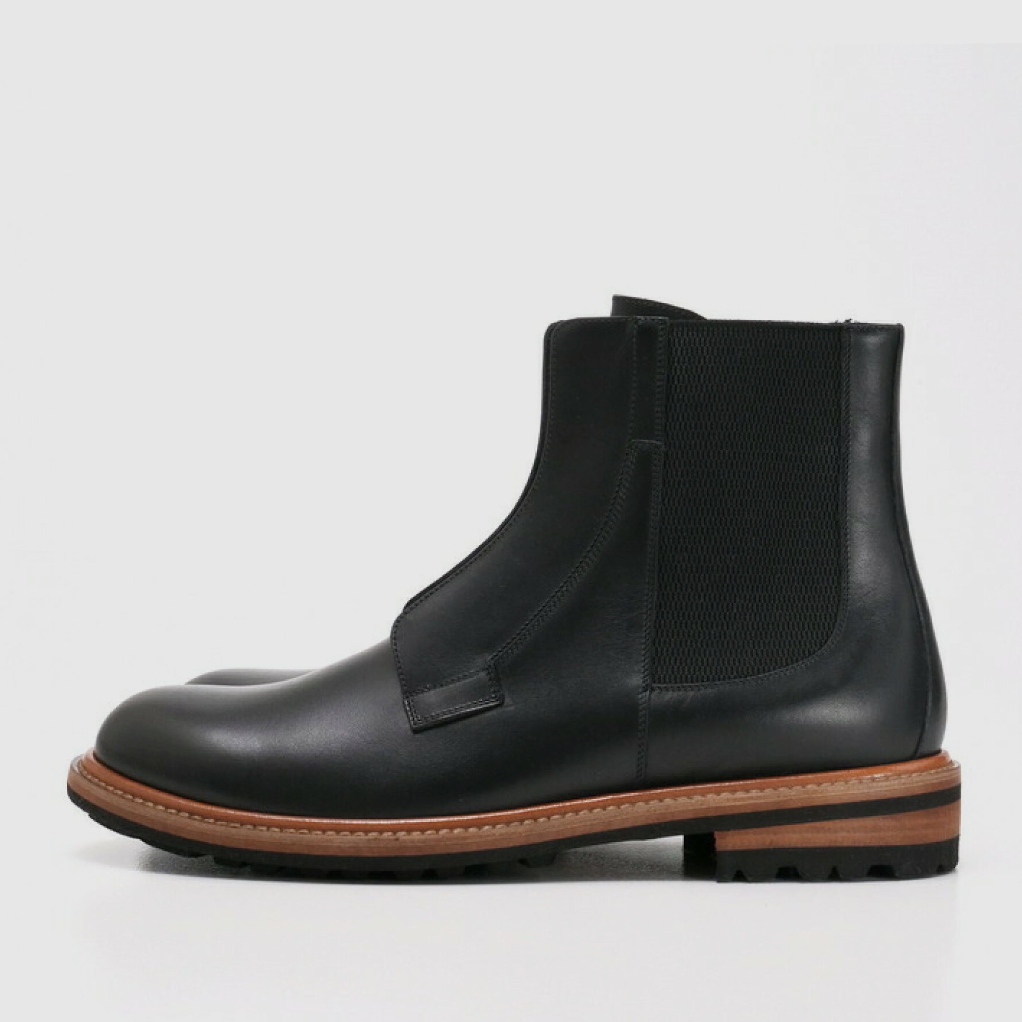 Мъжки луксозни боти от естествена кожа в черно DOLCE & GABBANA Men’s Black Leather Chelsea Mid Calf Men Boots