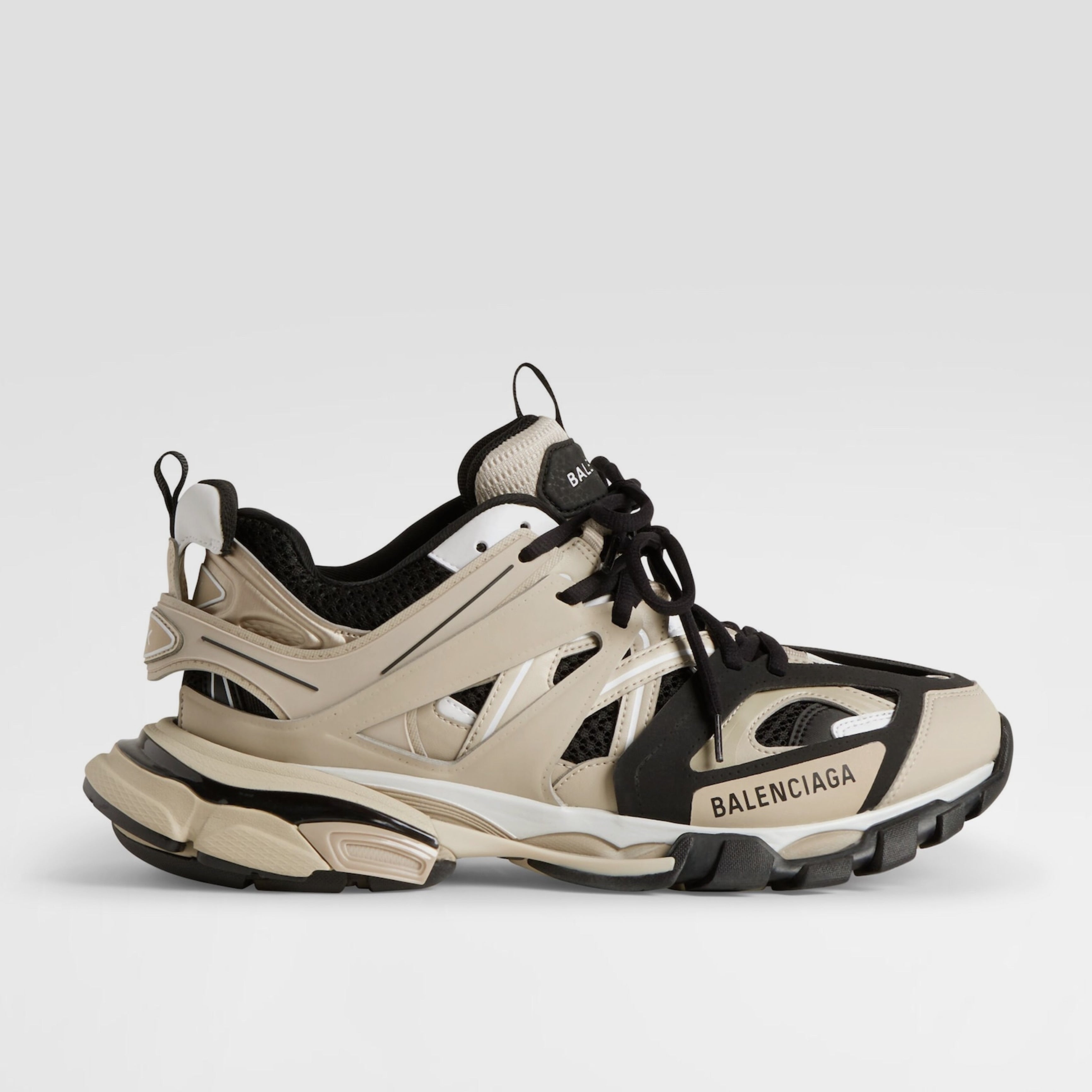 Мъжки кецове в бежово Men’s sneakers Balenciaga Track 542023W3AC48071 Beige/Black lateral view