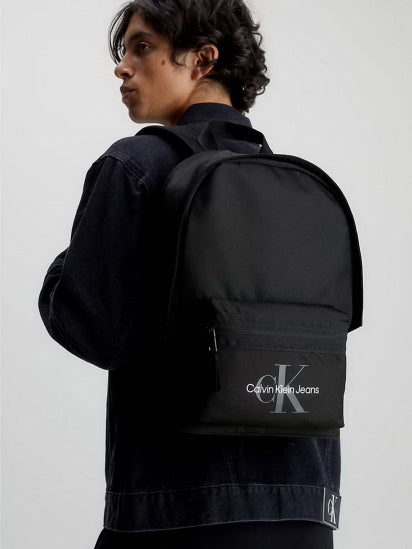 Мъжка раница Men’s rucksack Calvin Klein
K50K511100 Black lifestyle view 1