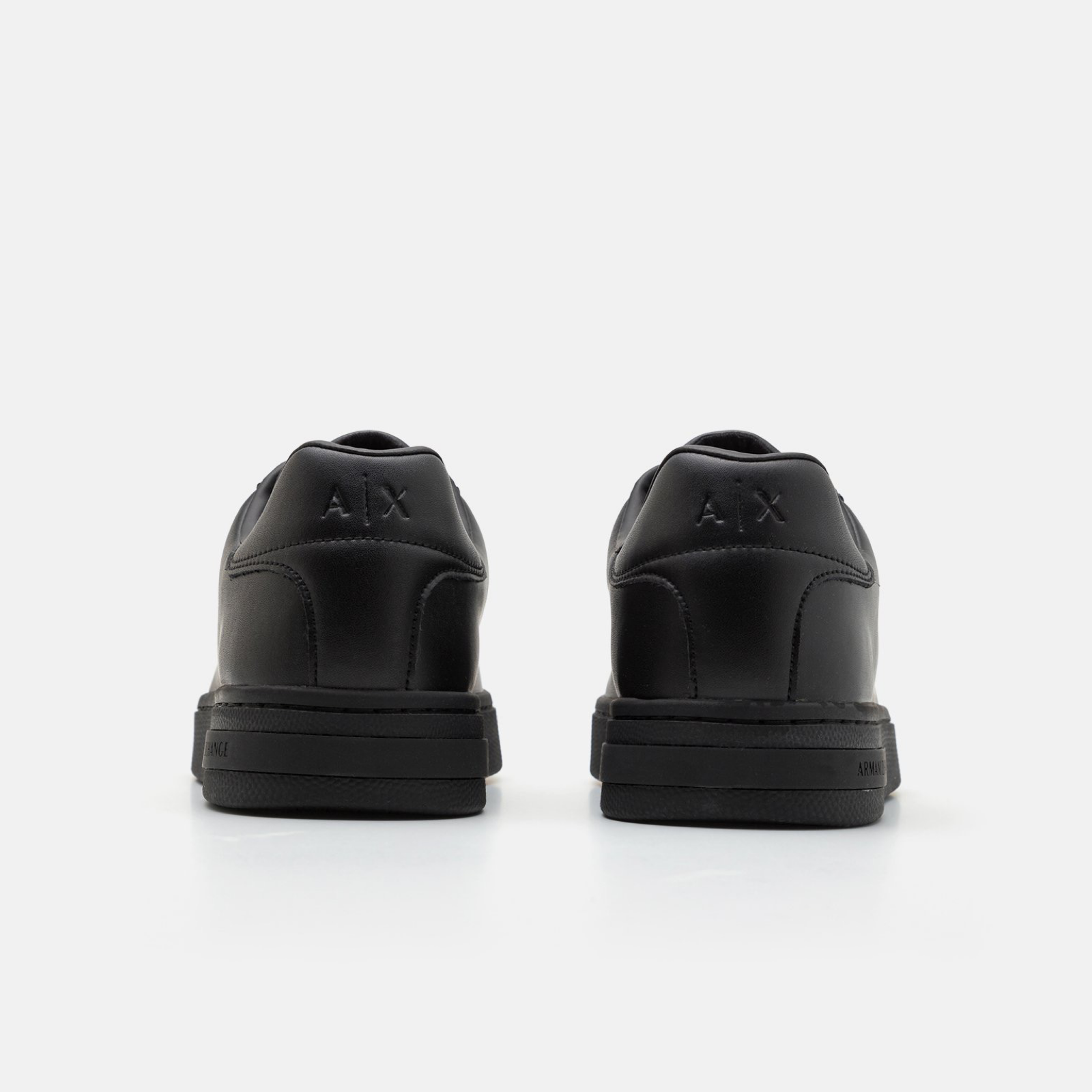 Мъжки черни кецове Armani Exchange Men Sneakers XM000141 AF11912 UC001 Heel View