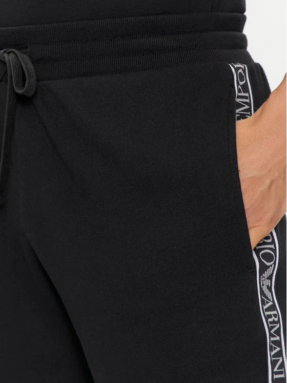 Мъжки памучни къси панталони Emporio Armani 111004 4R571 00020 в черно