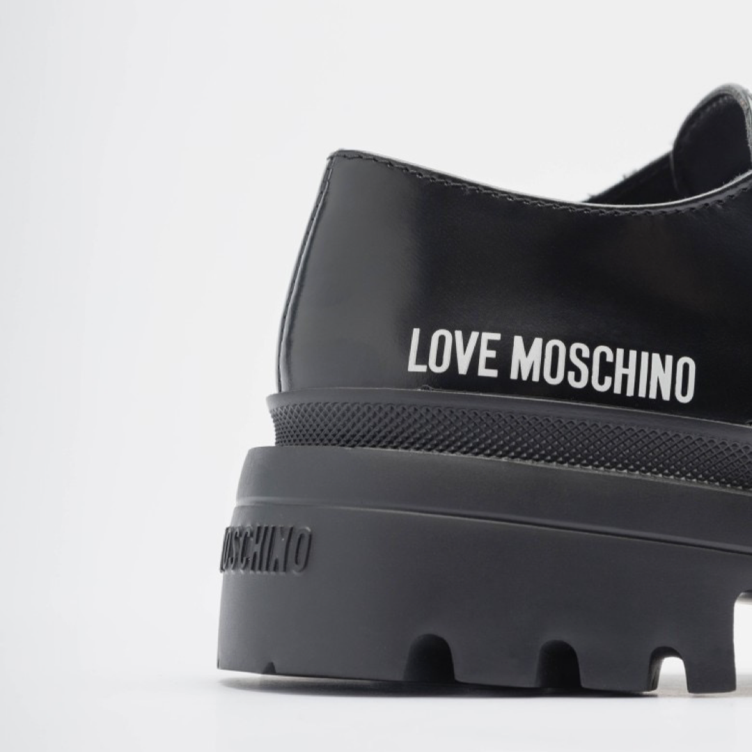 Дамски черни обувки Love Moschino JA10265G1L