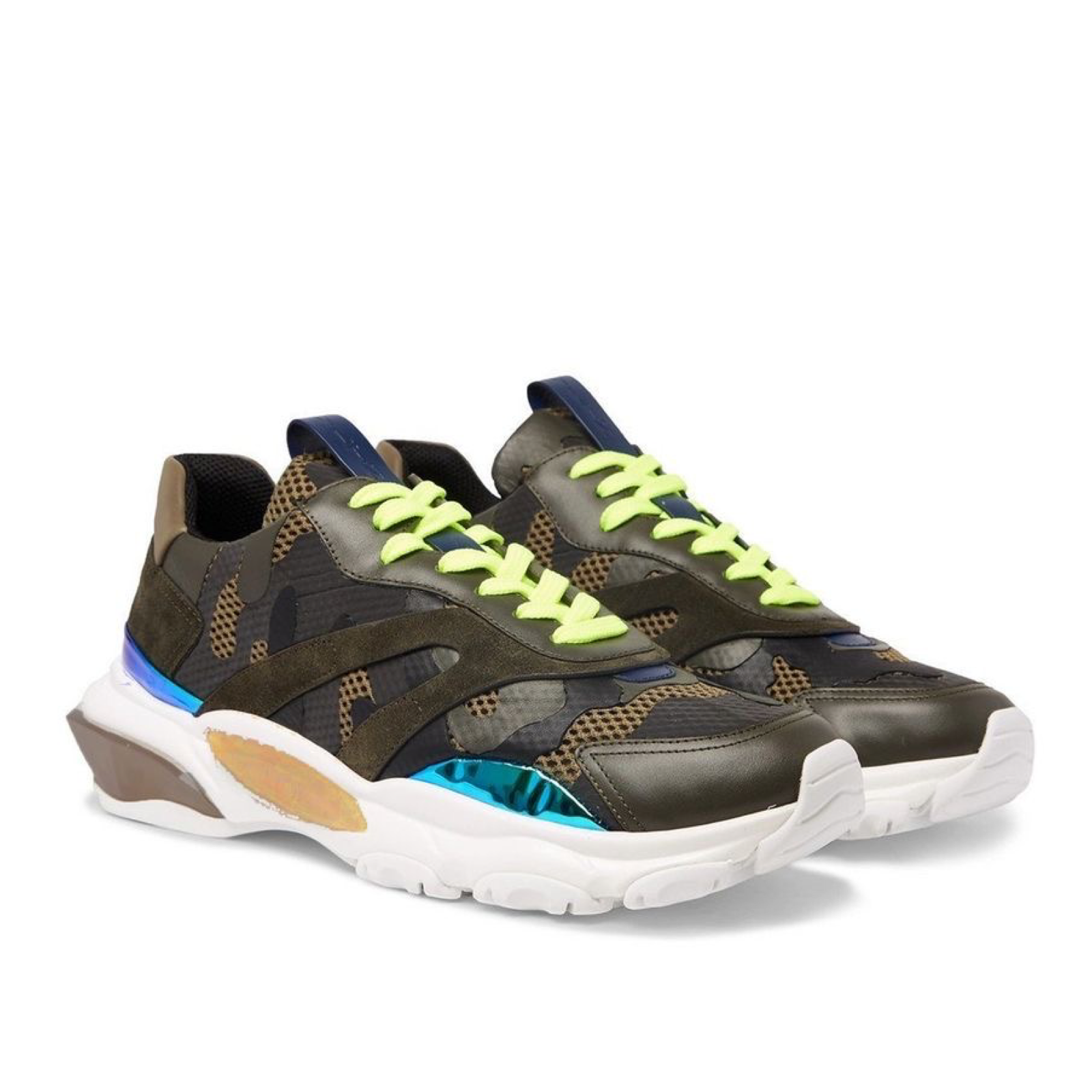 Valentino Garavani Bounce Men Sneakers Lateral View