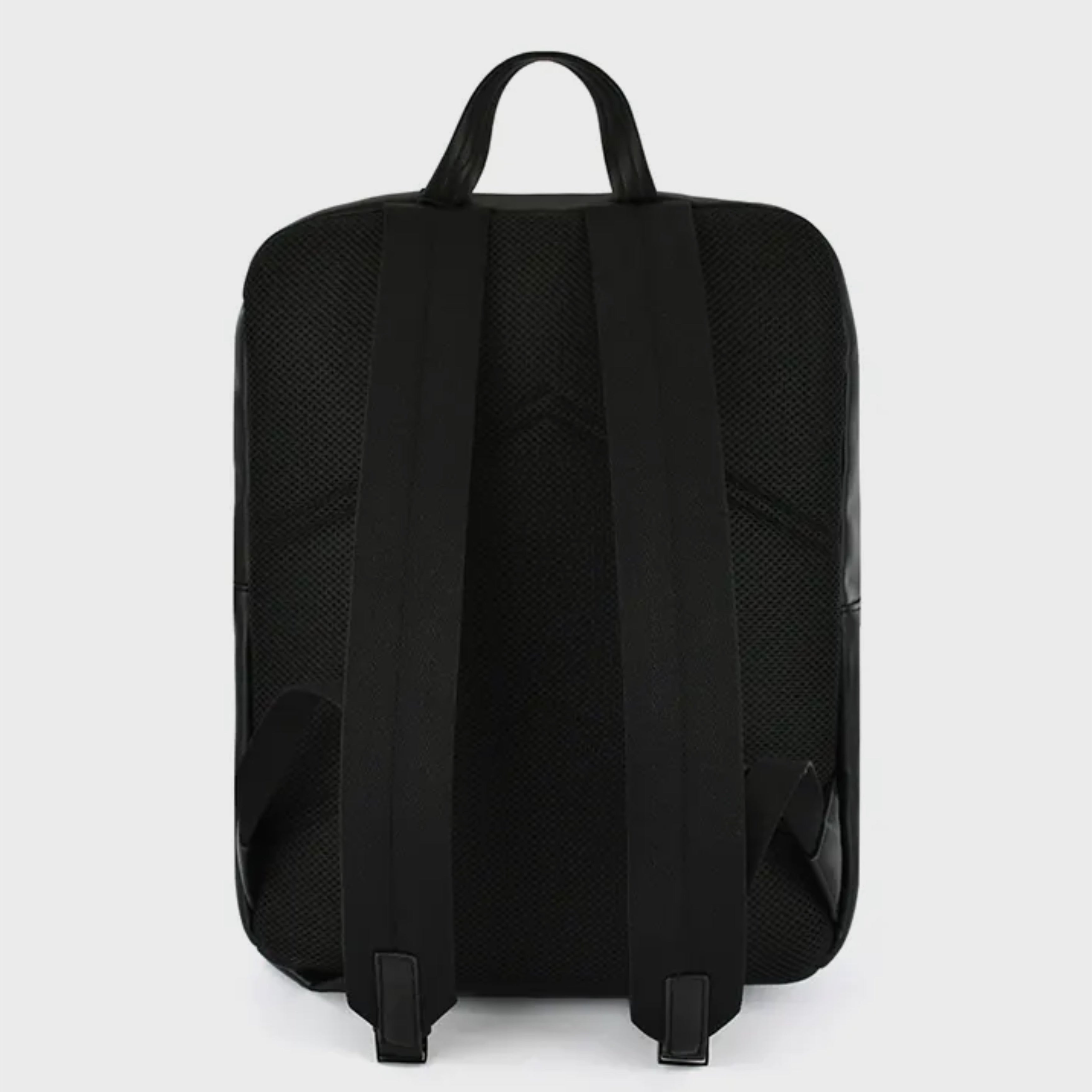Мъжка раница Men’s rucksack Calvin Klein
K50K512251 Black back view