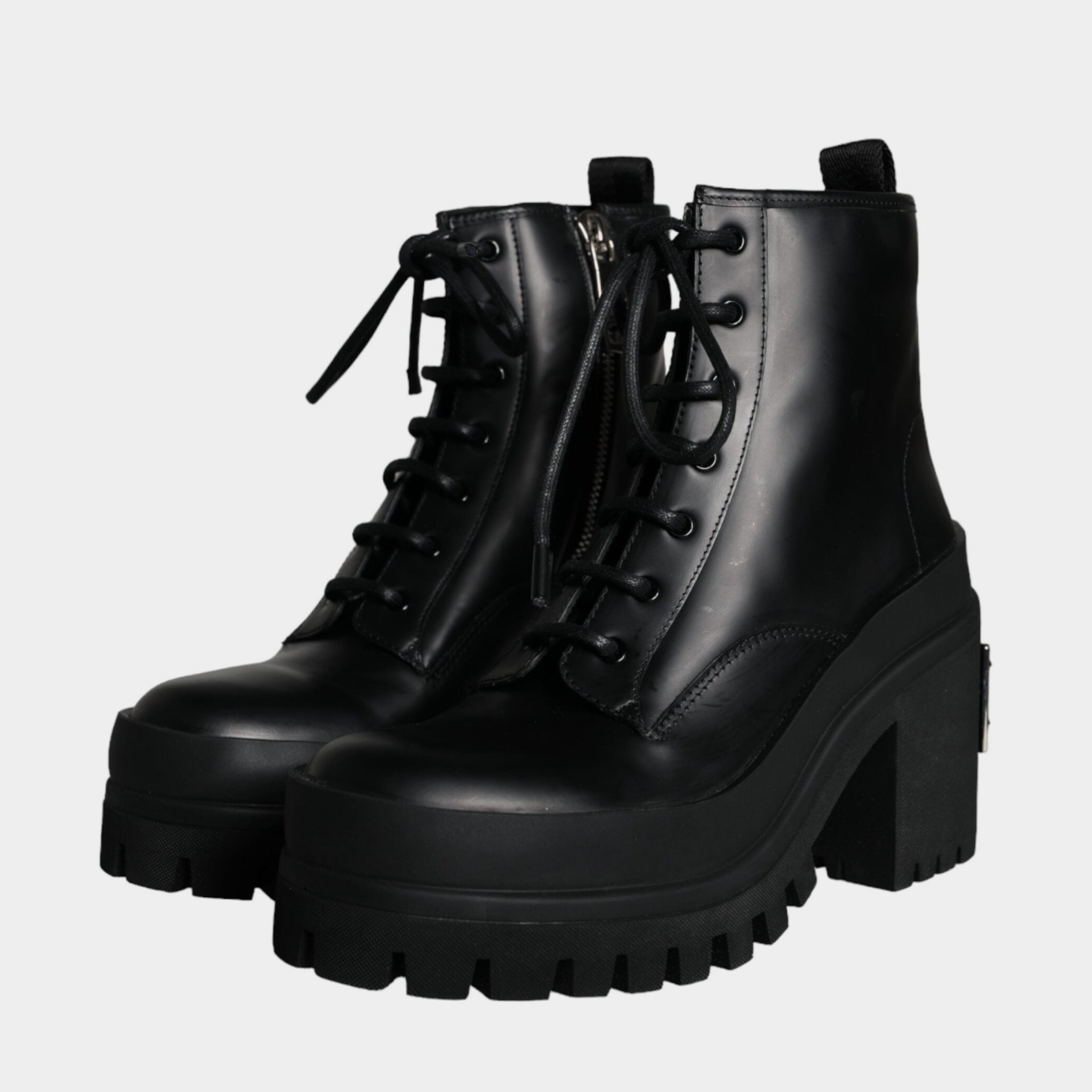 Мъжки луксозни боти на ток от естествена кожа Dolce & Gabbana Men’s Black Leather Ankle Boots on Heels