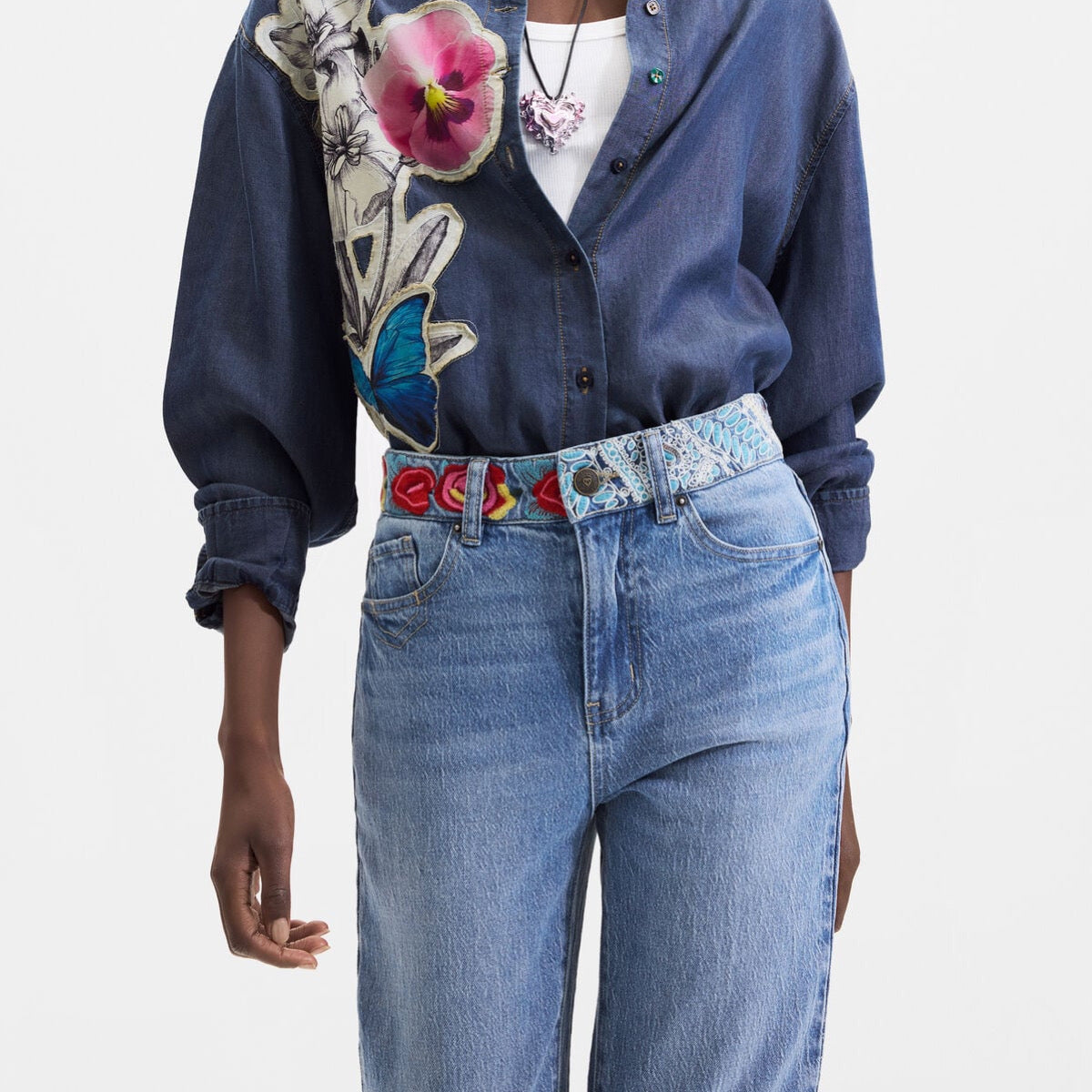 Дамски дънки Desigual women’s jeans 26WWDD06 5053 Close-up 