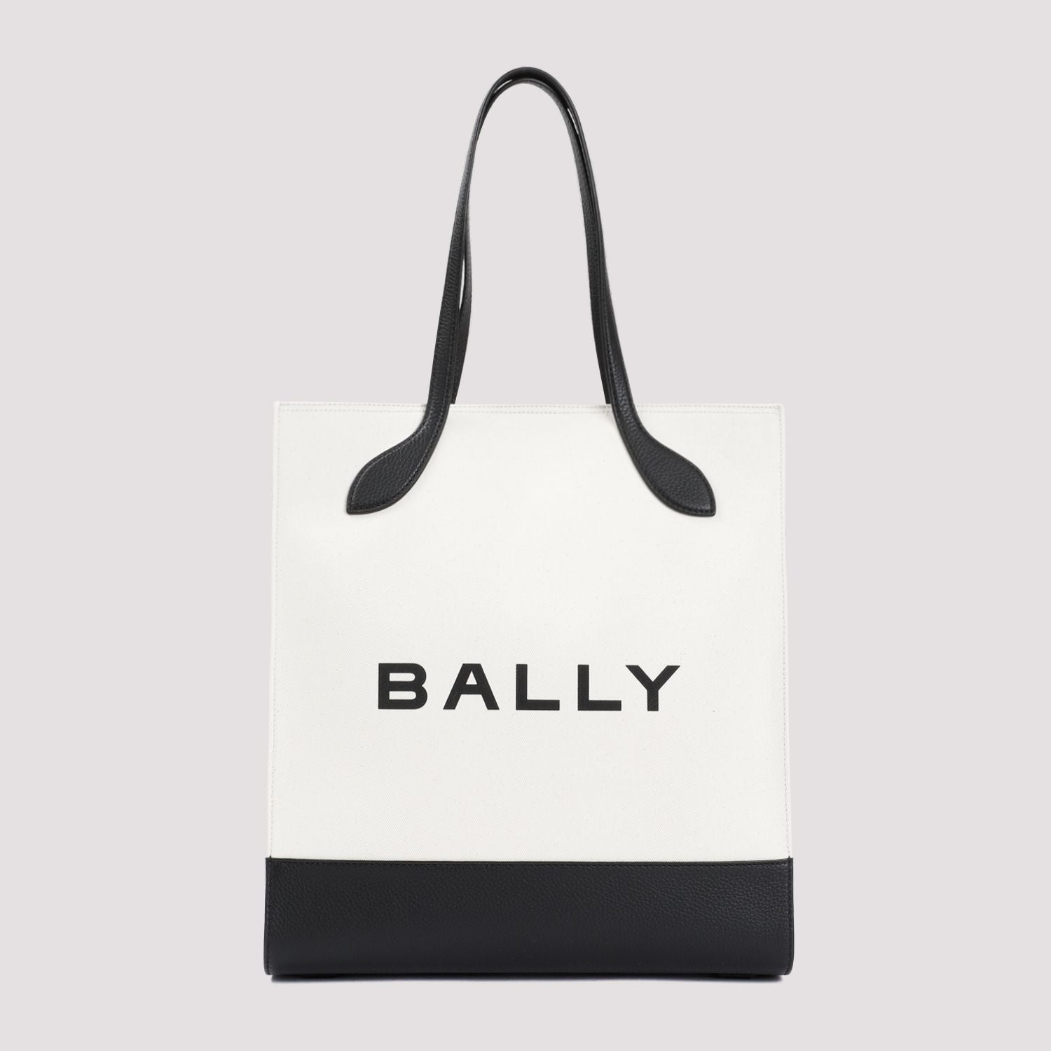 Дамска чанта Bally Chic Monochrome Leather Tote Bag