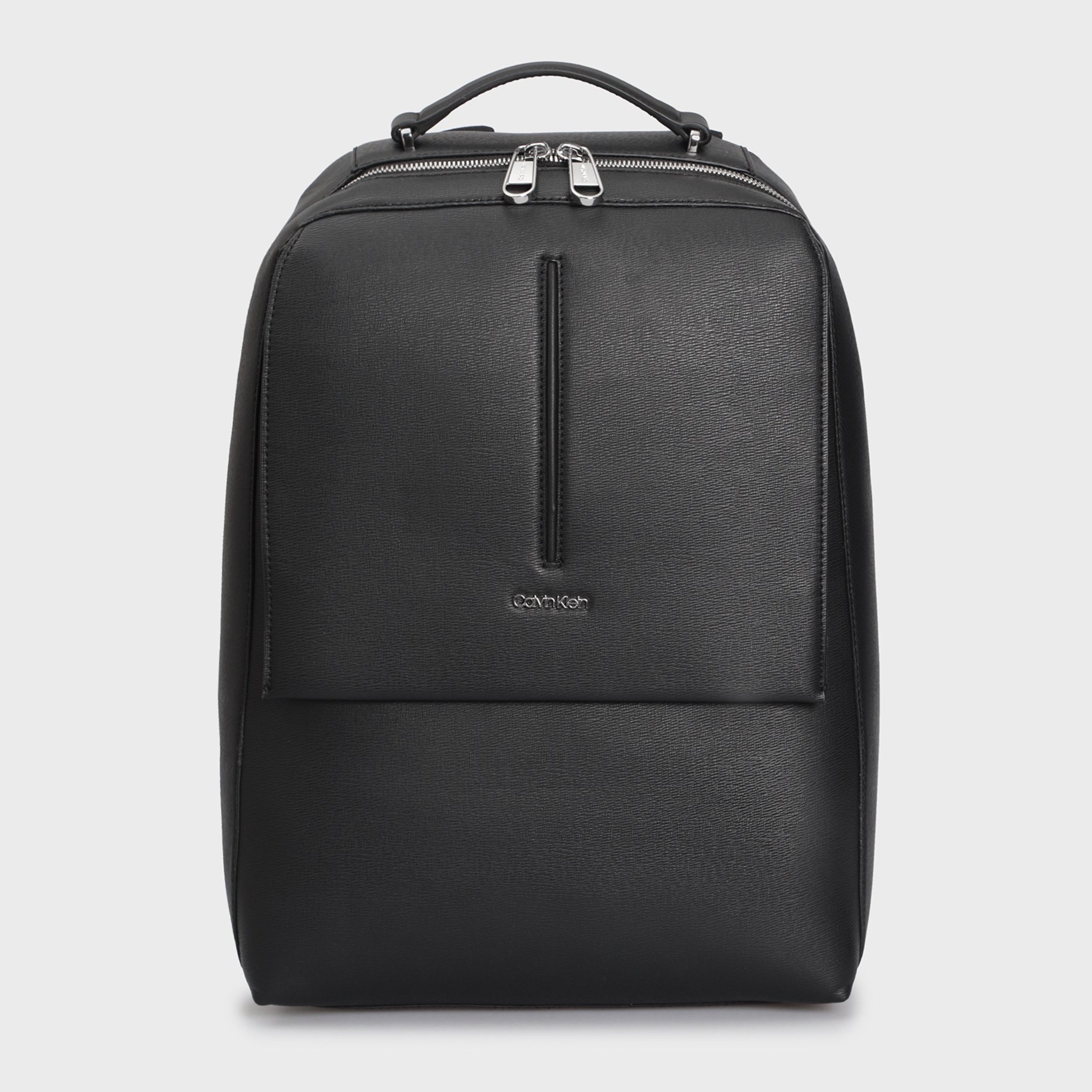Мъжка раница Men’s rucksack Calvin Klein
K50K510016 Black front view