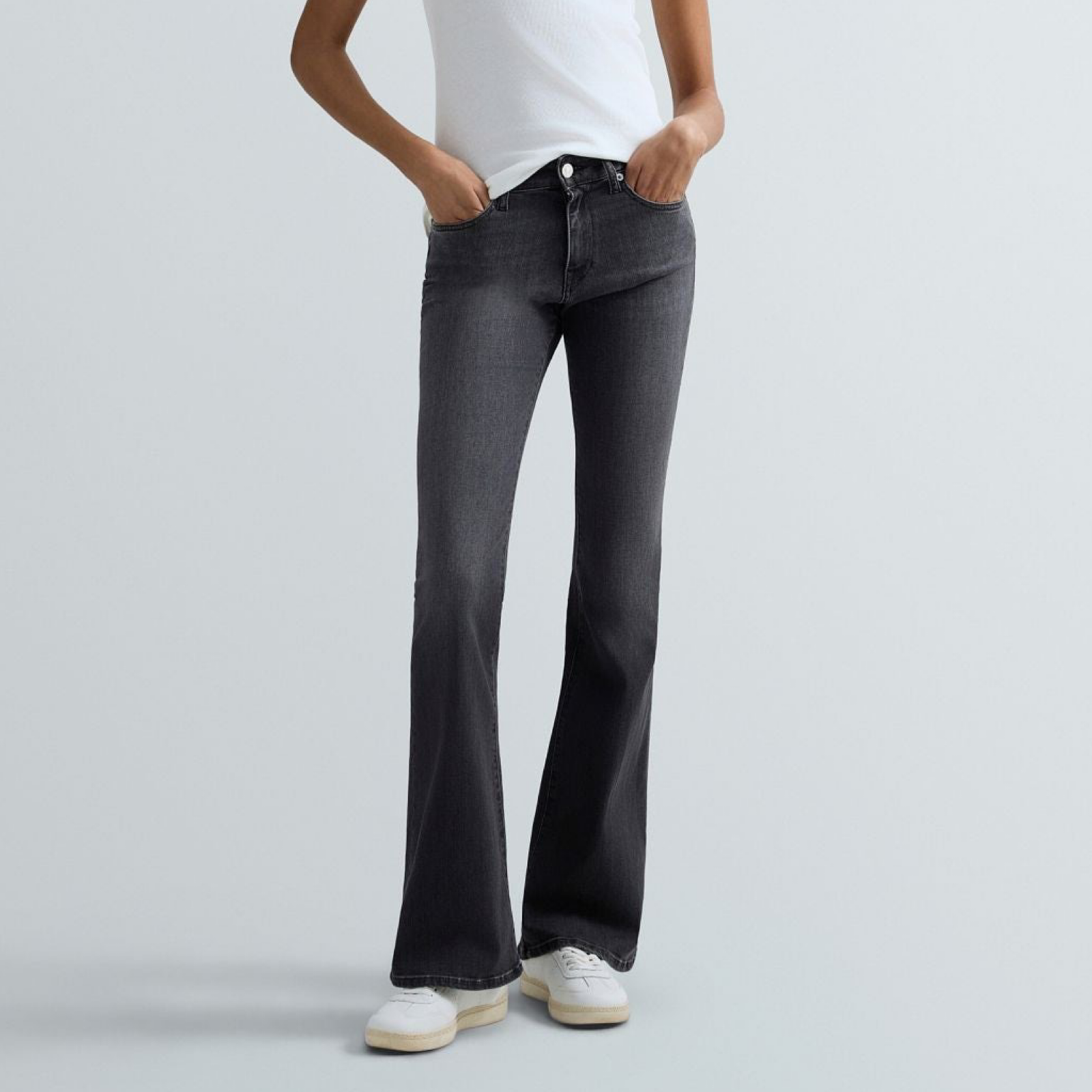 Дамски дънки Replay Women Jeans WA534 .000.51A 19C Front View