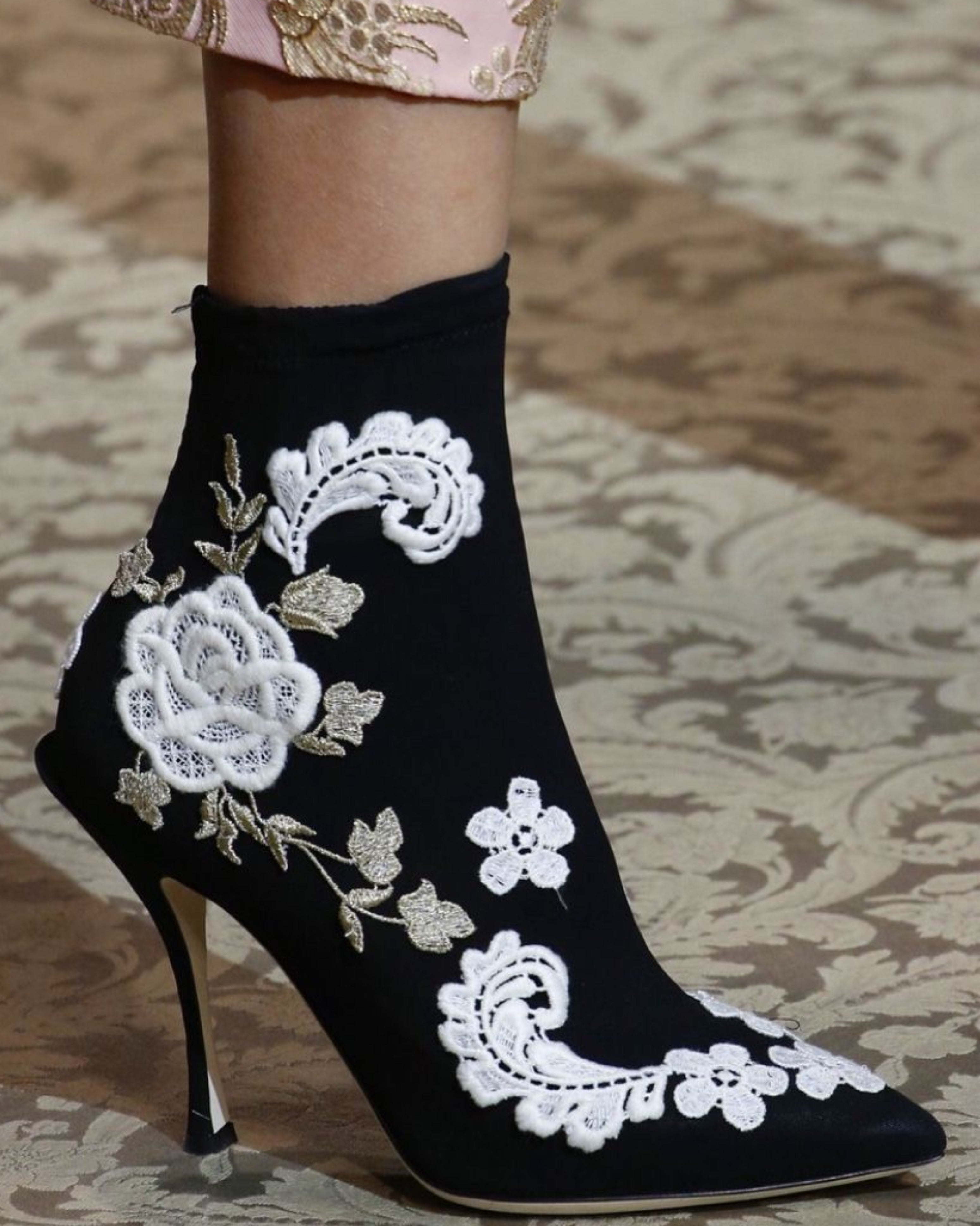 Дамски луксозни черни боти с бродерия DOLCE & GABBANA Women’s Black White Embroidery Ankle Boots