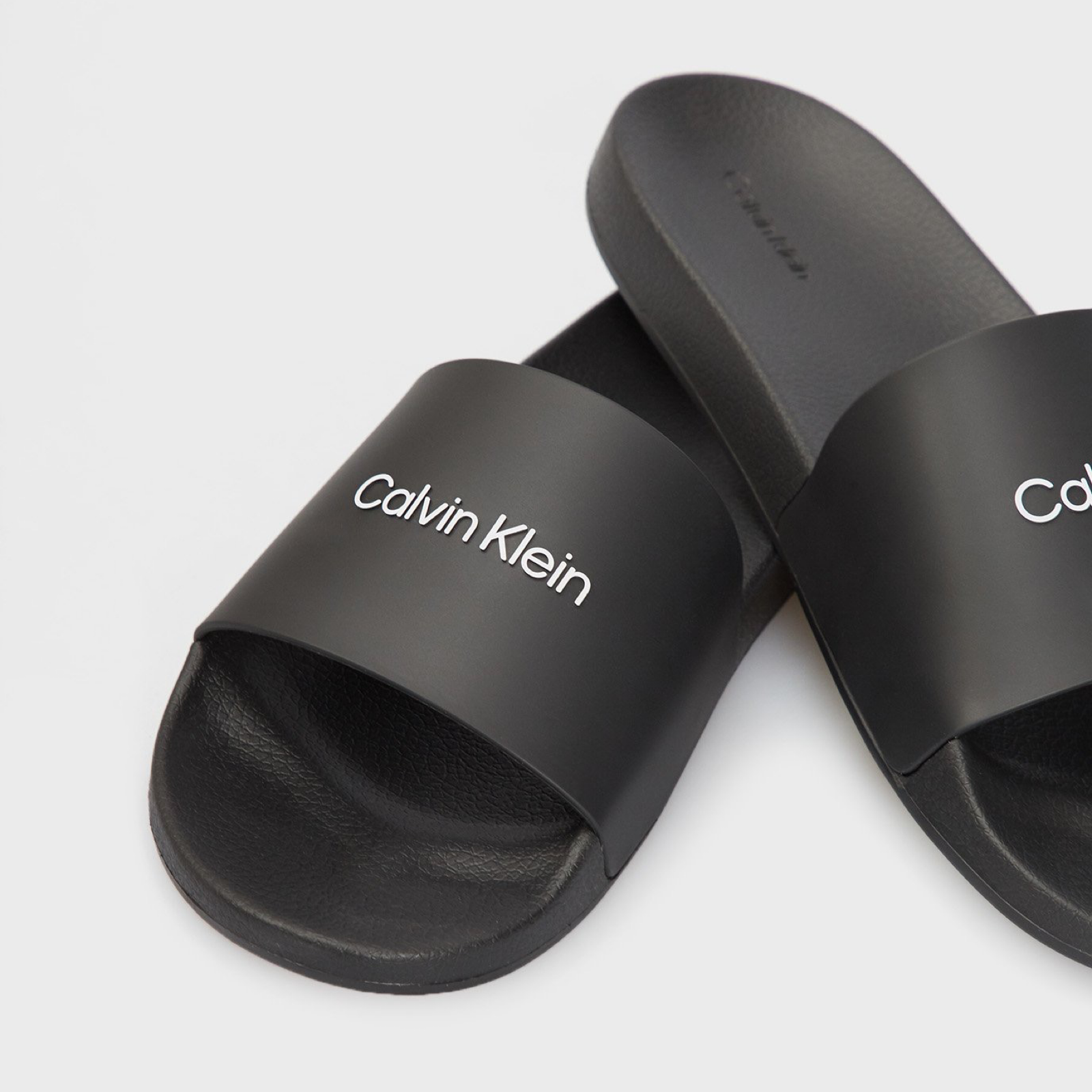 Мъжки черни чехли Calvin Klein HM0HM00455