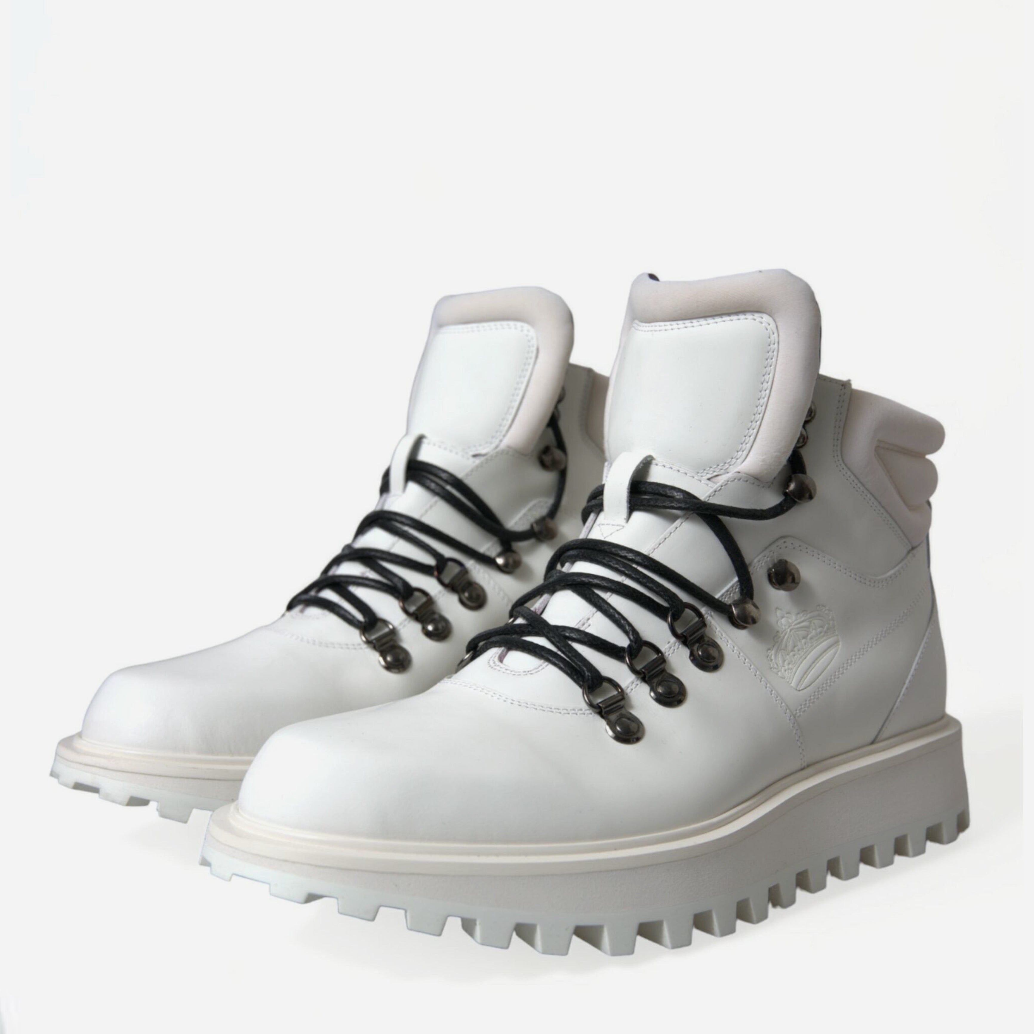 Мъжки луксозни боти кубинки от естествена кожа в бяло Dolce & Gabbana Men’s Elegant White Leather Ankle Boots