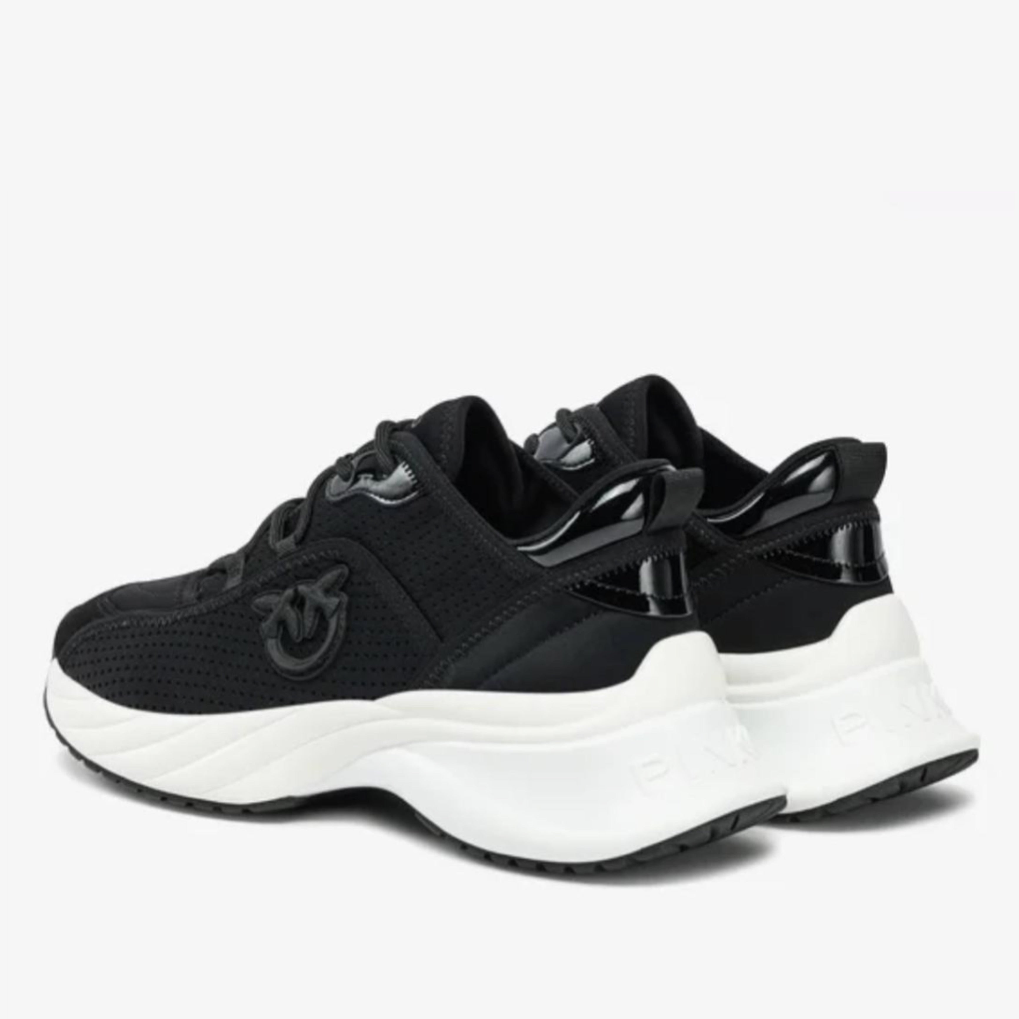 Дамски луксозни маратонки в черно и бяло Women’s sneakers PINKO Ariel
SS0065T030 Z99 Black/White