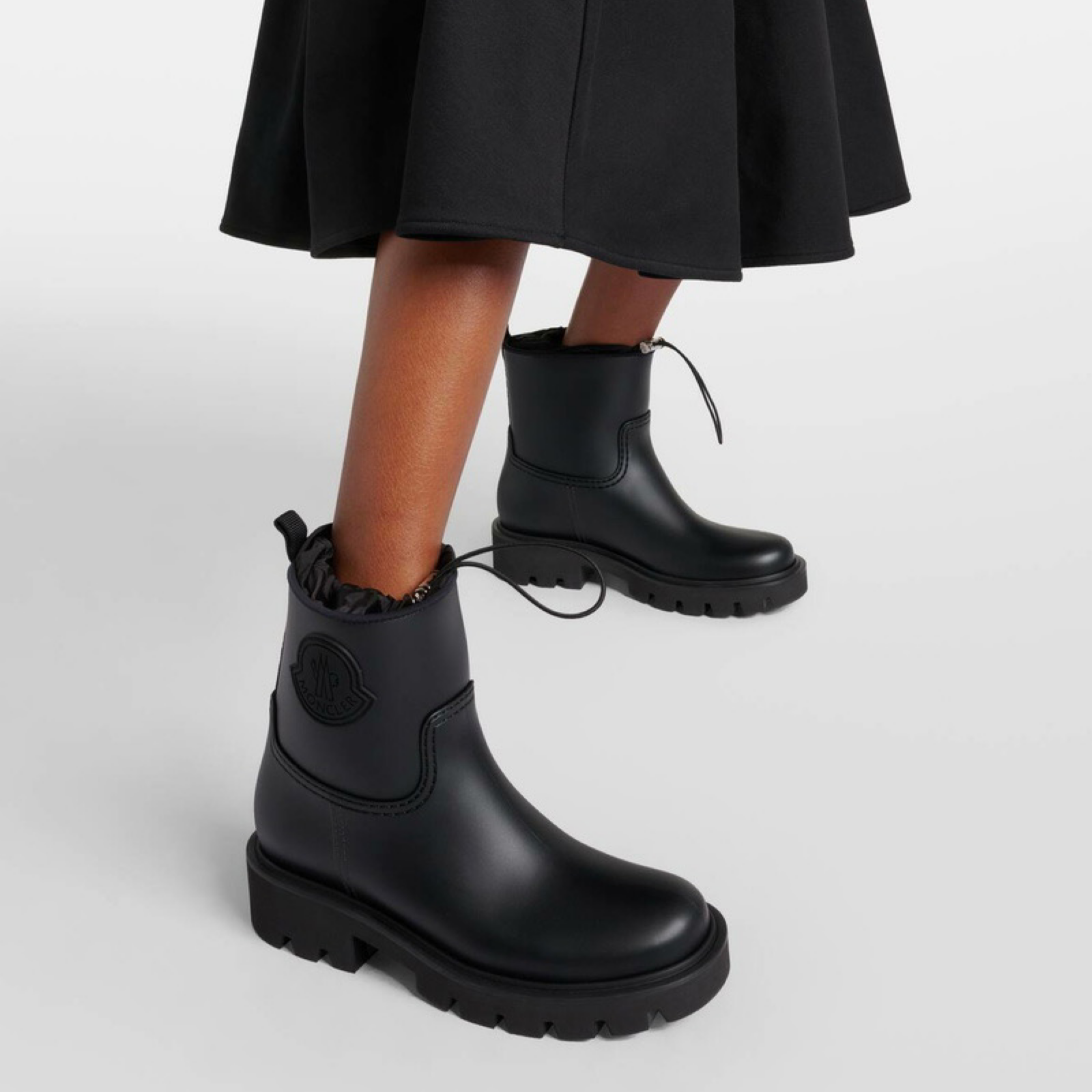 Moncler Kickstream Women Rubber Boots K209B4G00200M4522 Model View