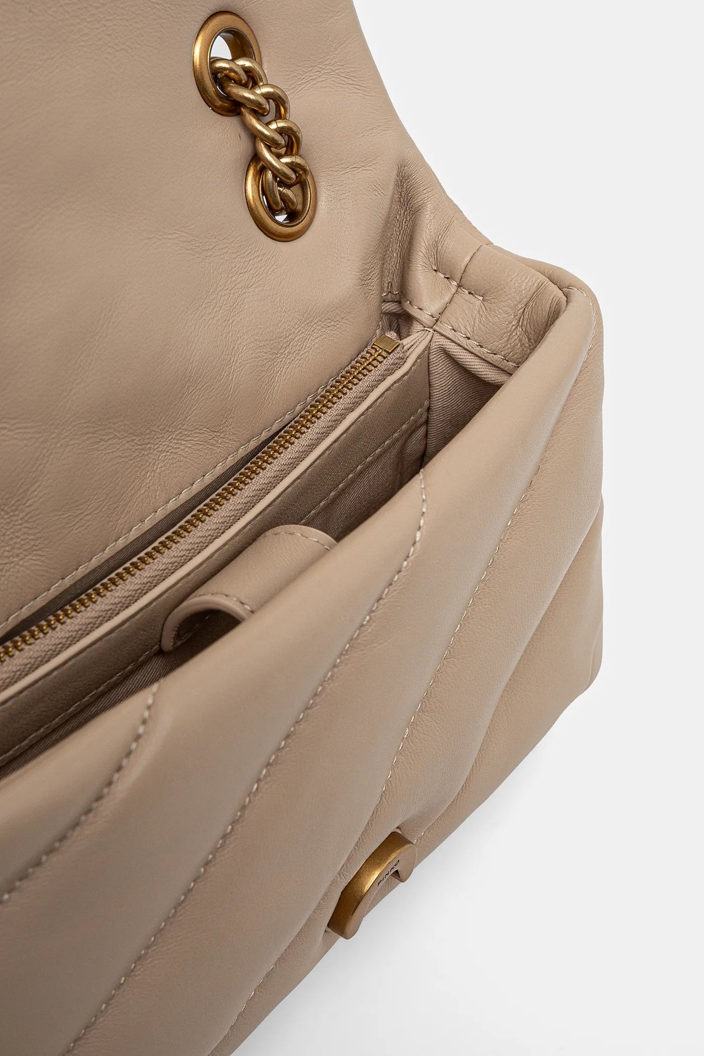 Дамска чанта Women’s shoulder bag Pinko
100040 A0F2 C50Q Beige inside view