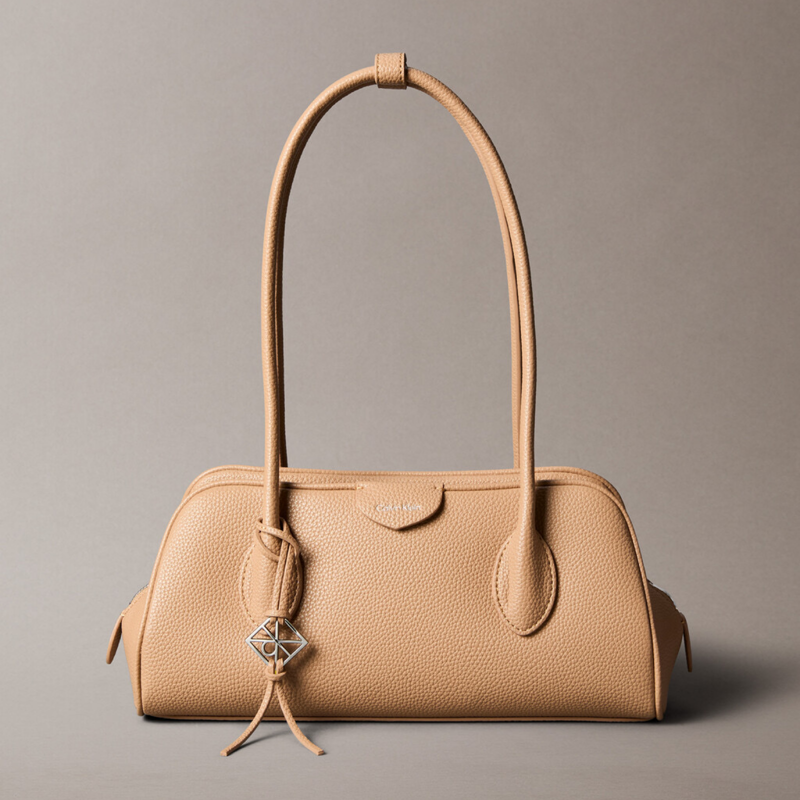 Дамска бежова чанта Calvin Klein Women Handbag LV04F3743G RAJ Front View
