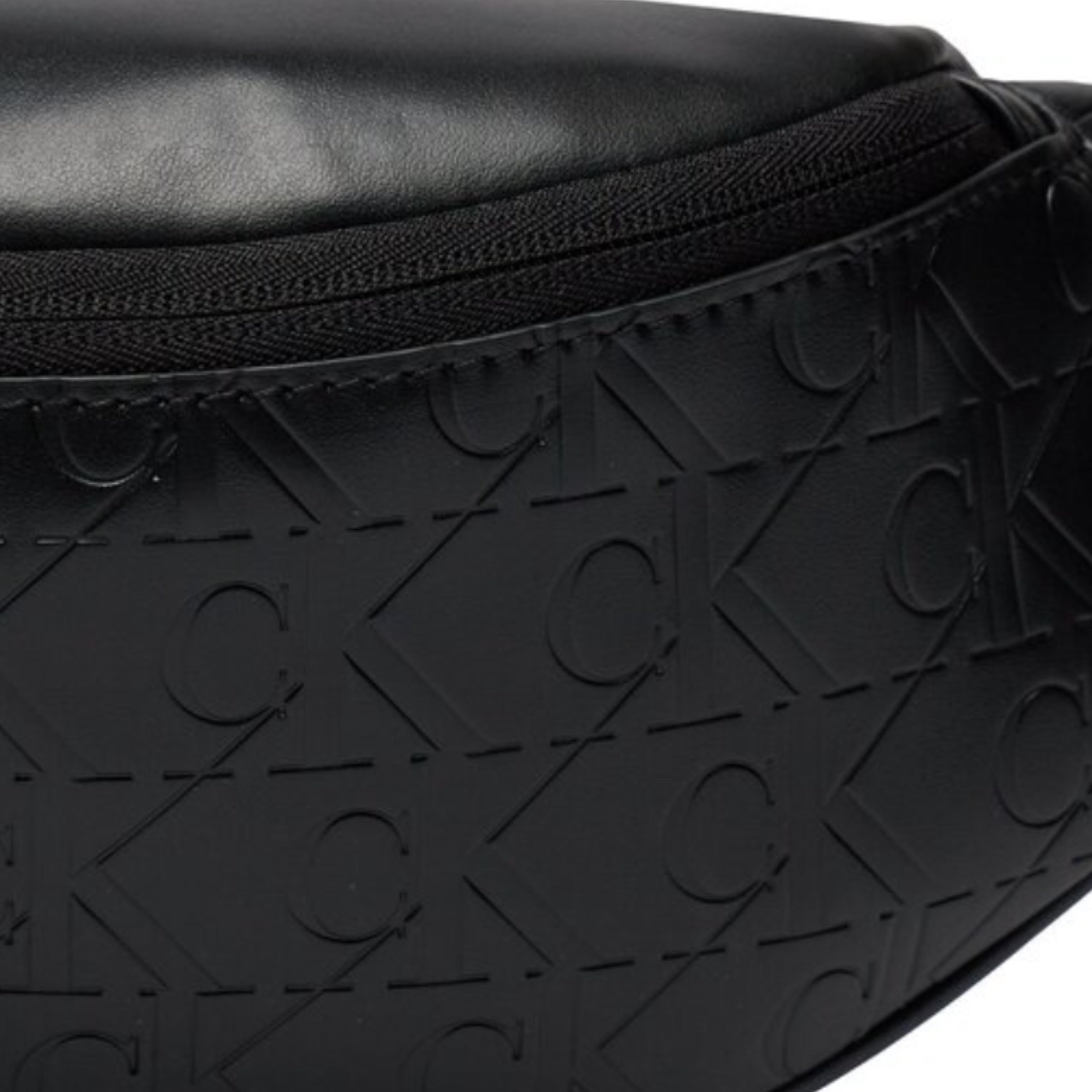 Мъжка чанта за кръста тип банан Calvin Klein Jeans K50K511498 черна