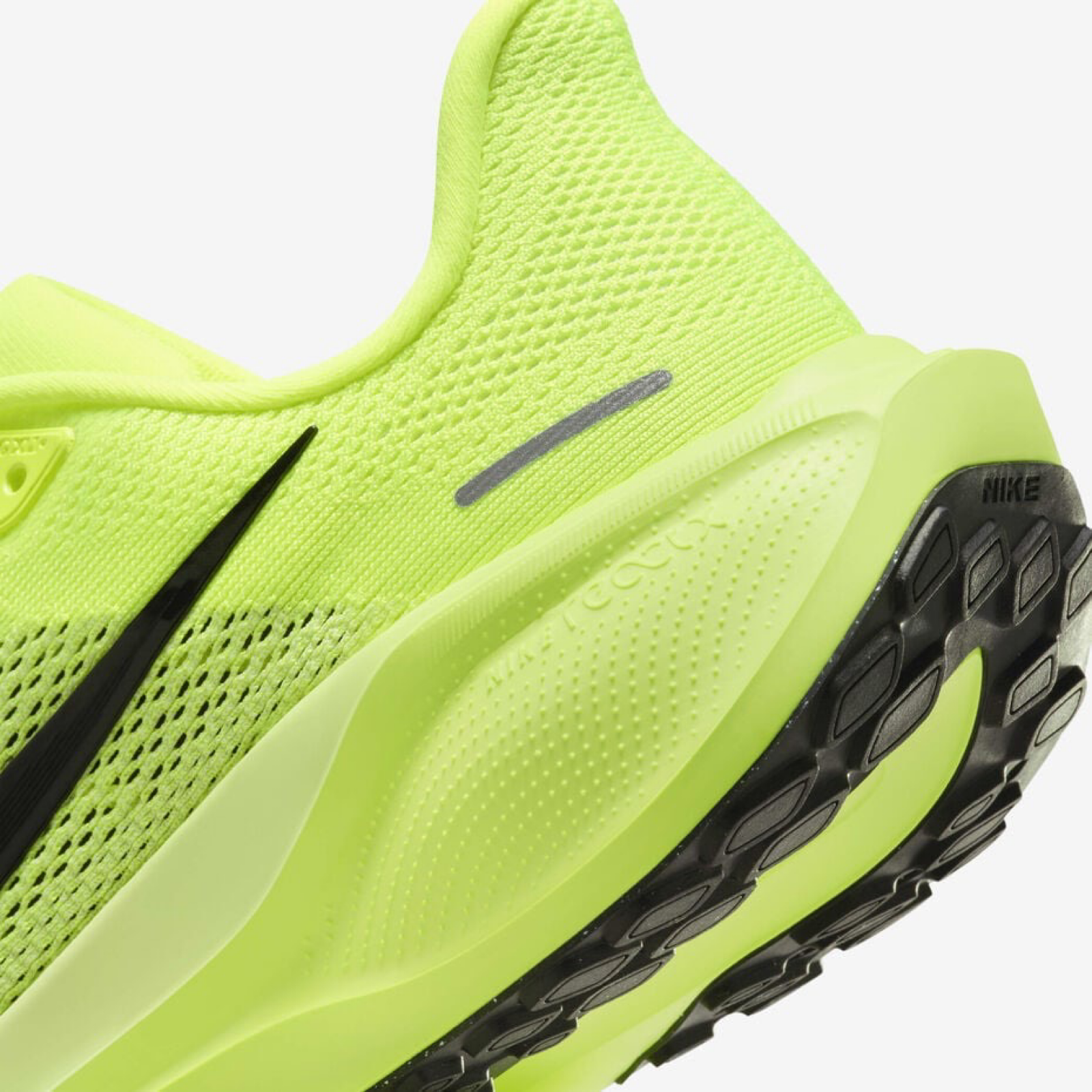 Дамски маратонки Nike Air Zoom Pegasus 41 FD2723-701 Women Sneakers Close-Up