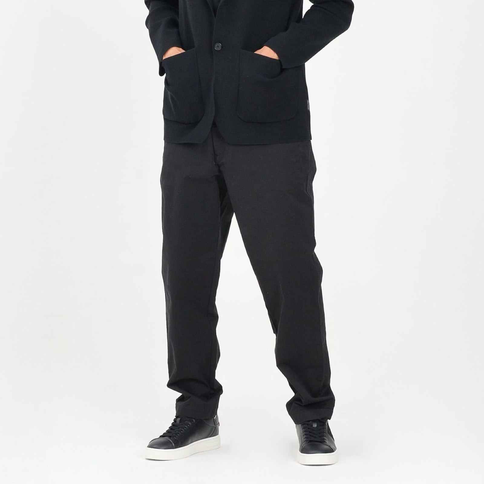 Мъжки черен панталон Armani Exchange Men Trousers XM001569 AF18849 Front View