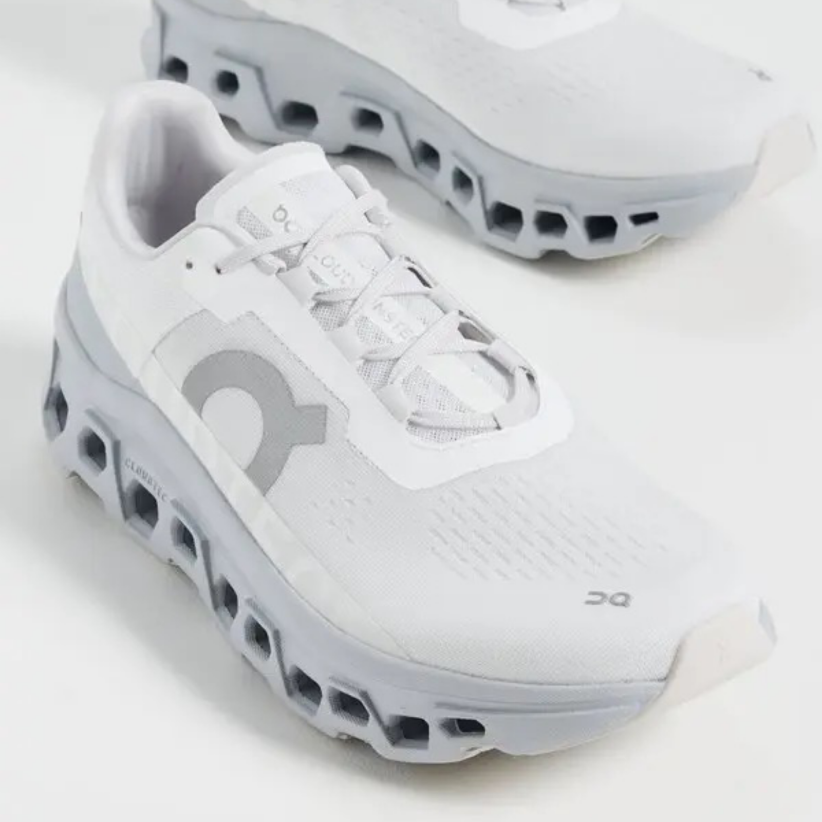 ON Cloudmonster Sneakers Top View