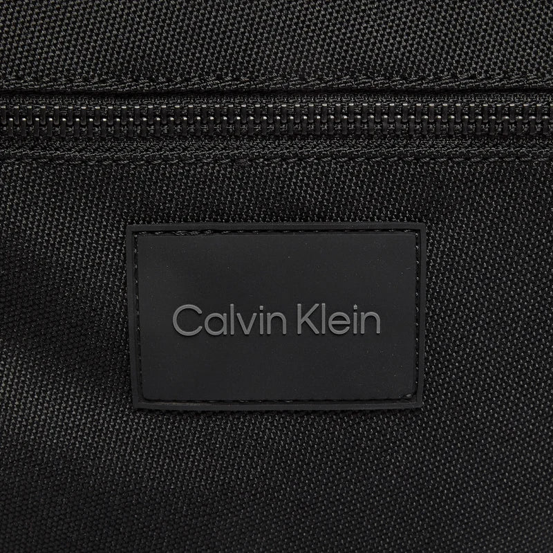 Мъжка чанта през рамо Calvin Klein K50K511626 Черна