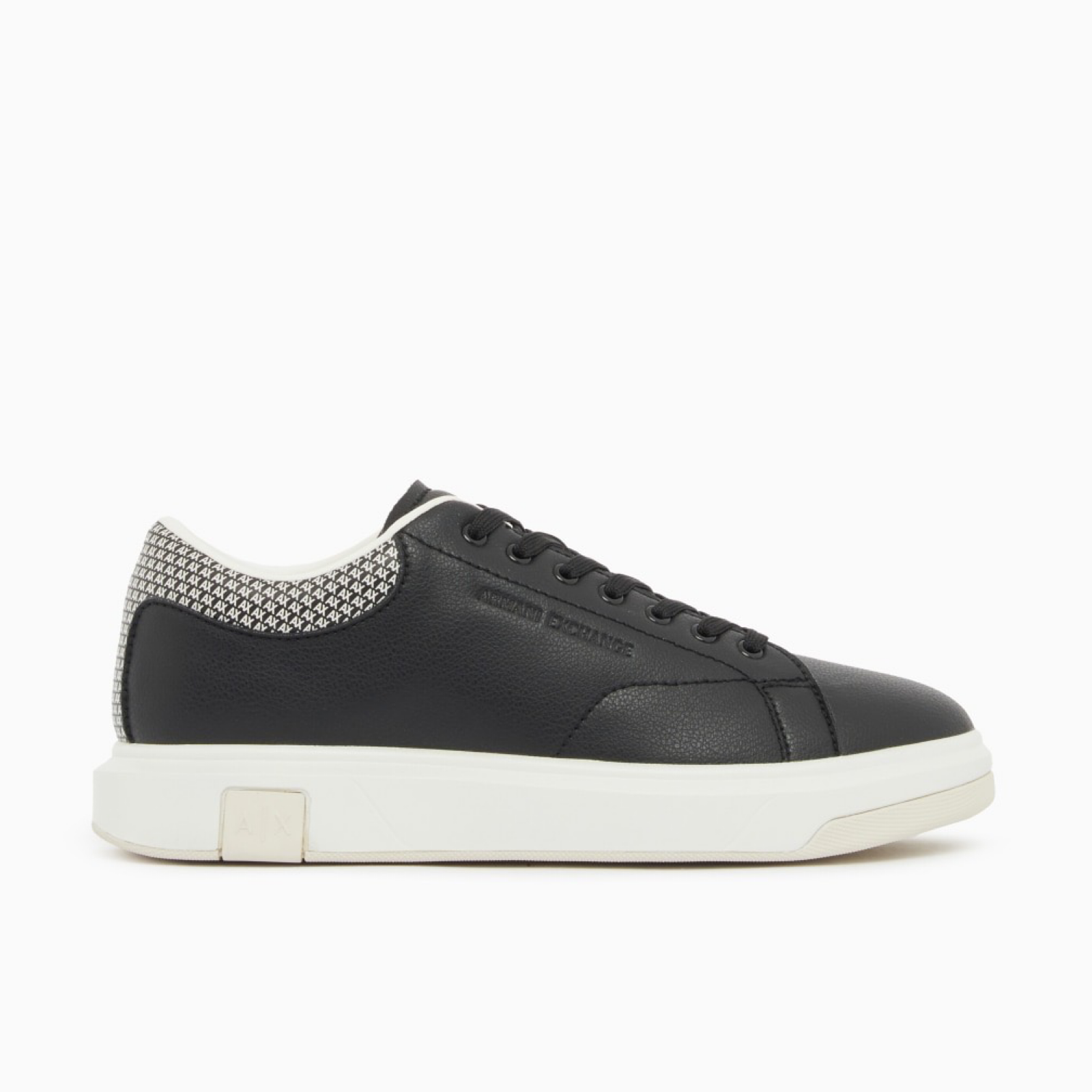 Мъжки кецове Armani Exchange Men Sneakers XM001964 AF19403 MC562 Lateral View