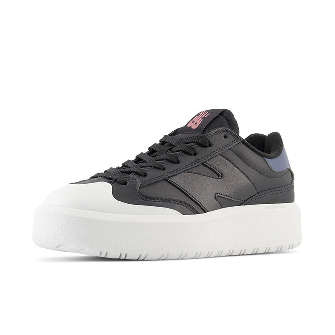 New Balance Women Sneakers