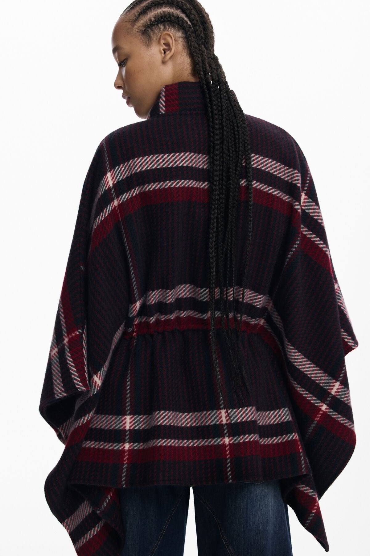 Дамско пончо яке Women’s poncho Desigual 25WAIA112000U close up back view