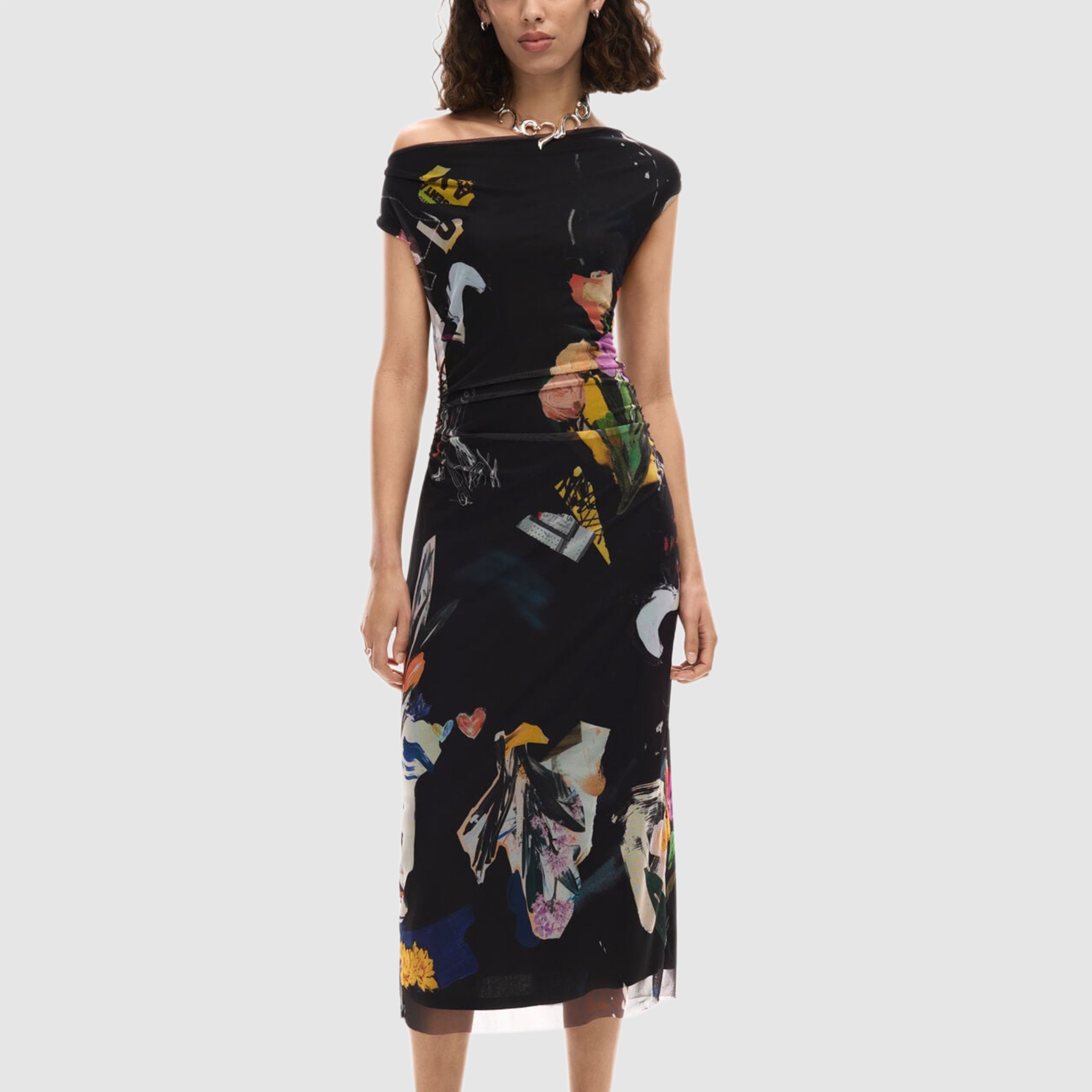 Дамска рокля Desigual women’s dress  26SWVK29 2000 Front view