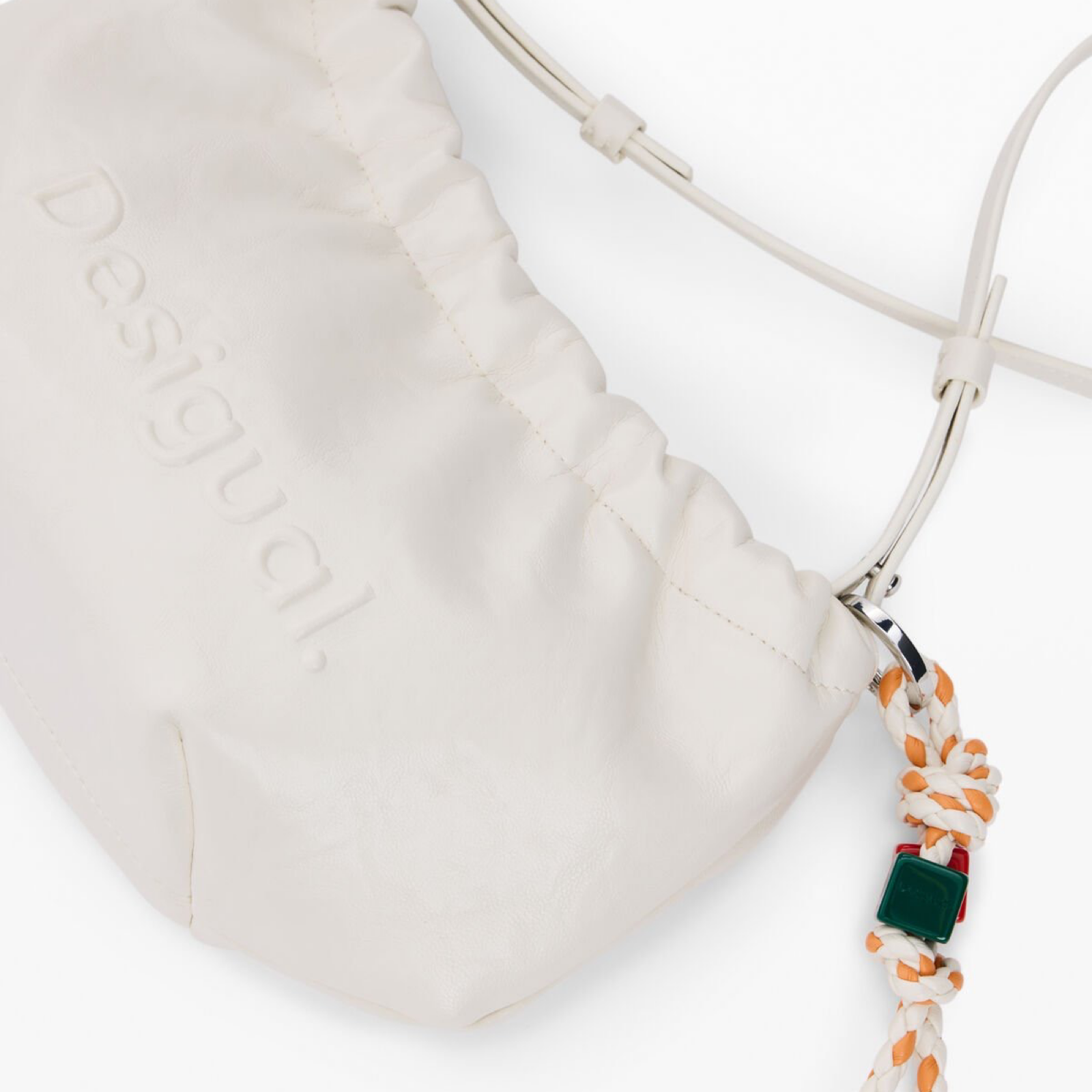 Дамска бяла чанта Desigual Women Crossbody Bag 26SAYP01 1008 Close-Up