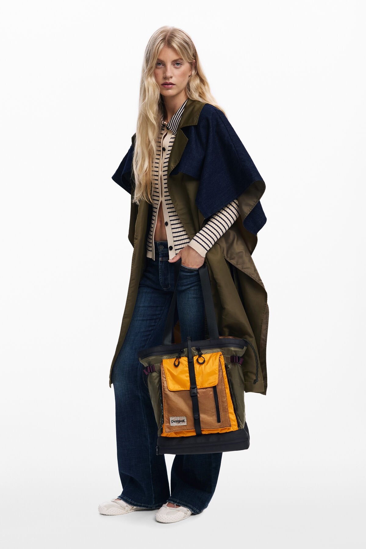 Дамска раница Women’s rucksack Desigual 25WAKY09 4002 Olive Green and Orange lifestyle view