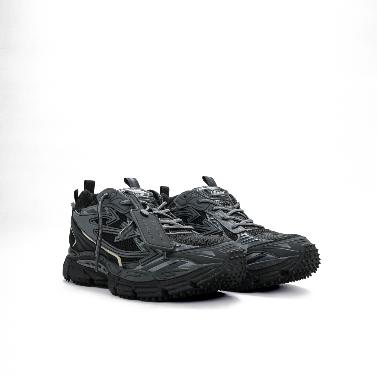 Мъжки кецове Men’s sneakers Off-White 
Be Right Back OMIA295C99FAB0011010 Black angled view