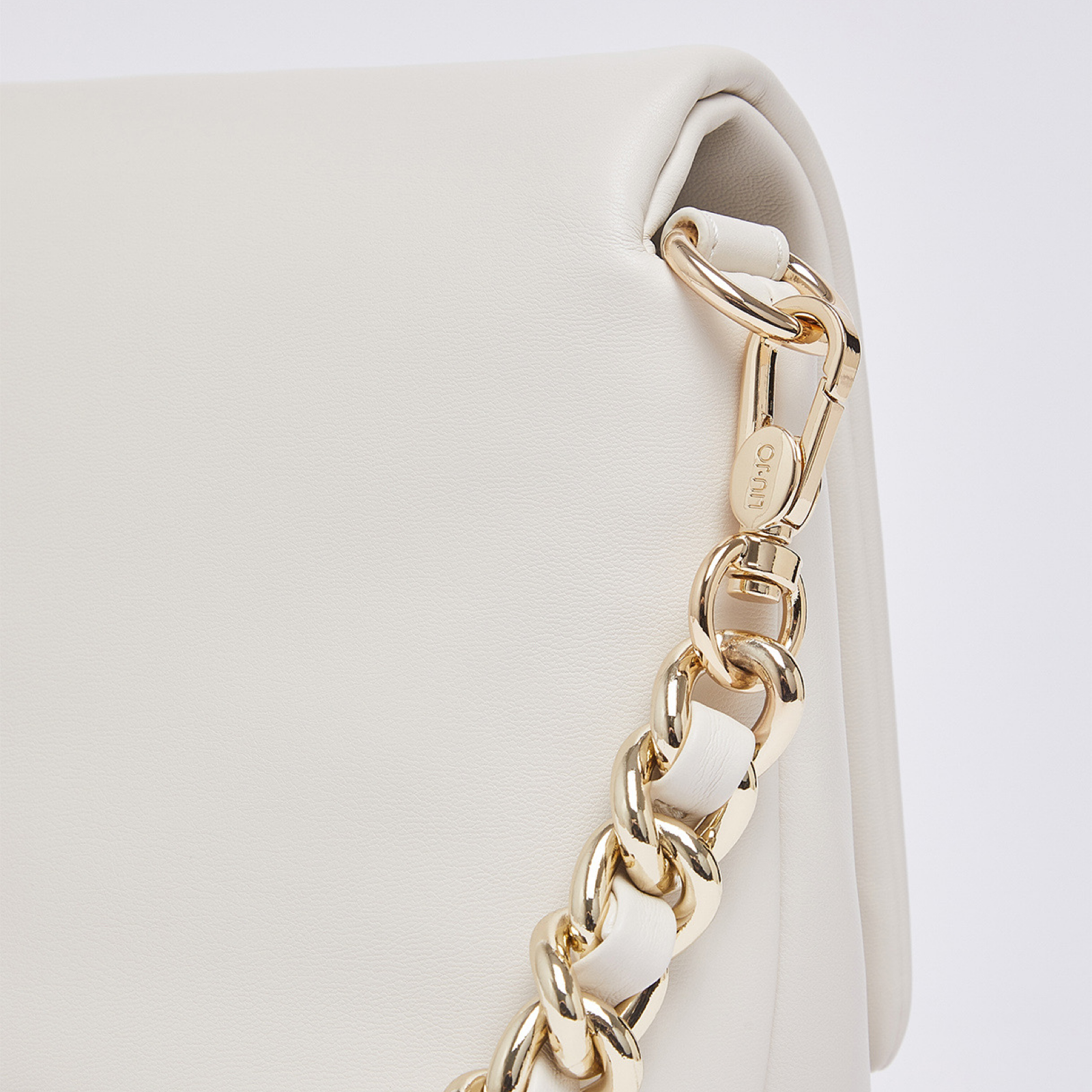 Дамска чанта Liu Jo LaPuffy Shoulder Bag AA6148 E0953 X0459 Close-Up