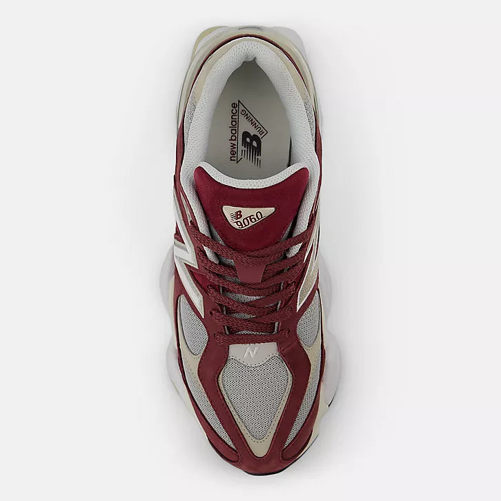Дамски маратонки New Balance 9060 
GC9060CT Top View