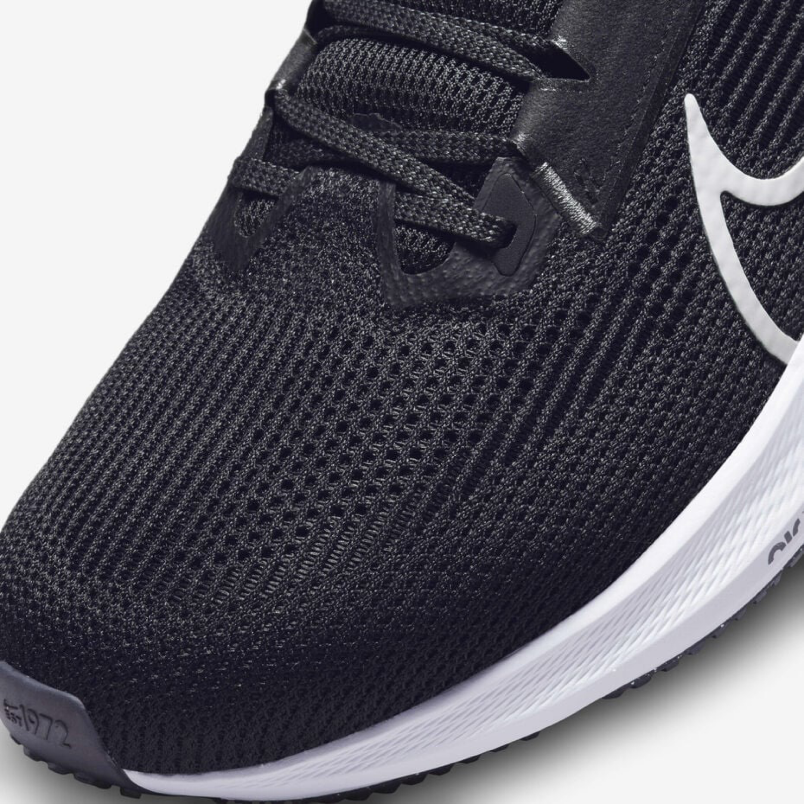 Мъжки маратонки Nike Air Zoom Pegasus 40 Men Sneakers DV3853-001 Close-Up