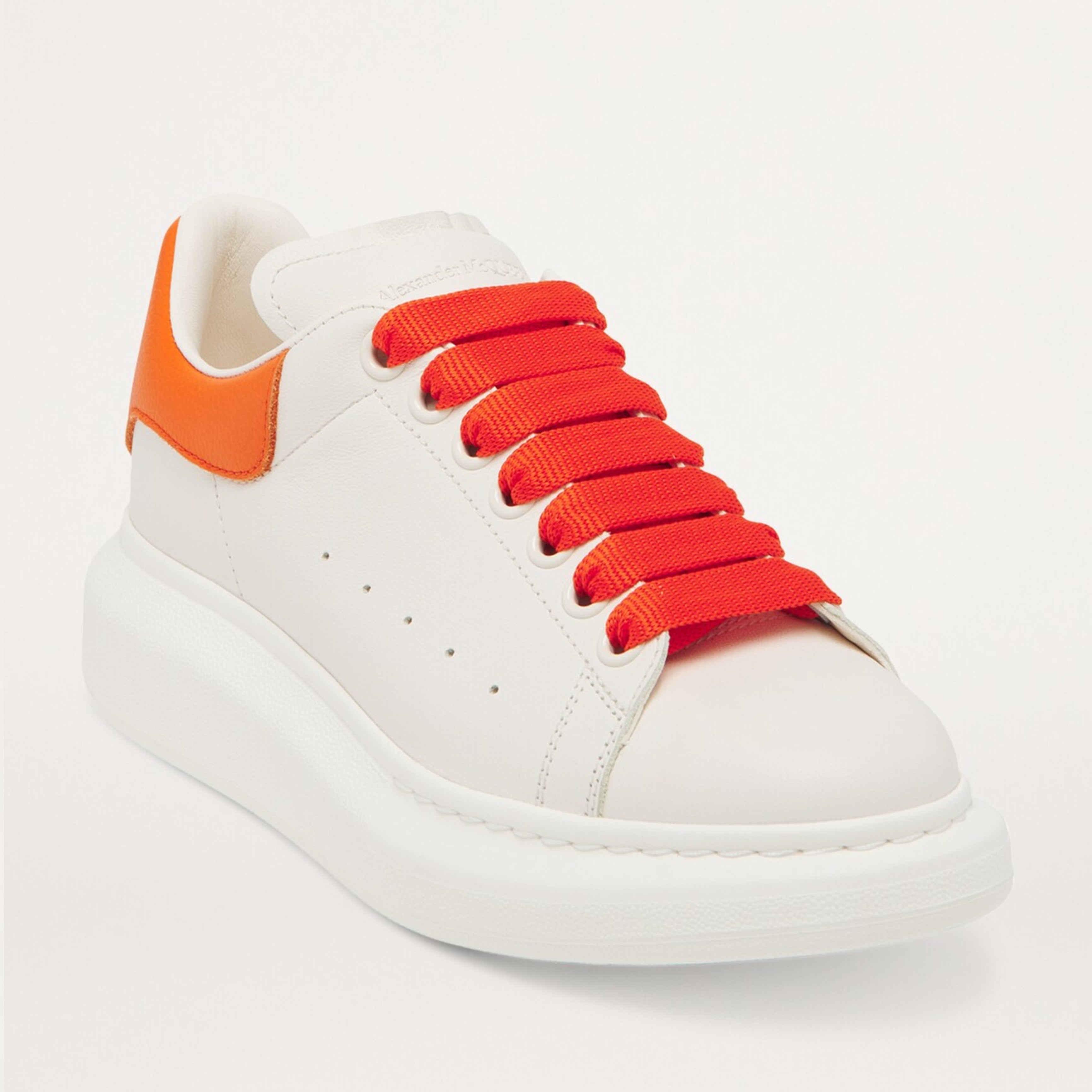 Мъжки кецове от естествена кожа в бяло и оранжево Men’s sneakers Alexander McQueen 553680WIACV9072 White/Orange 9072