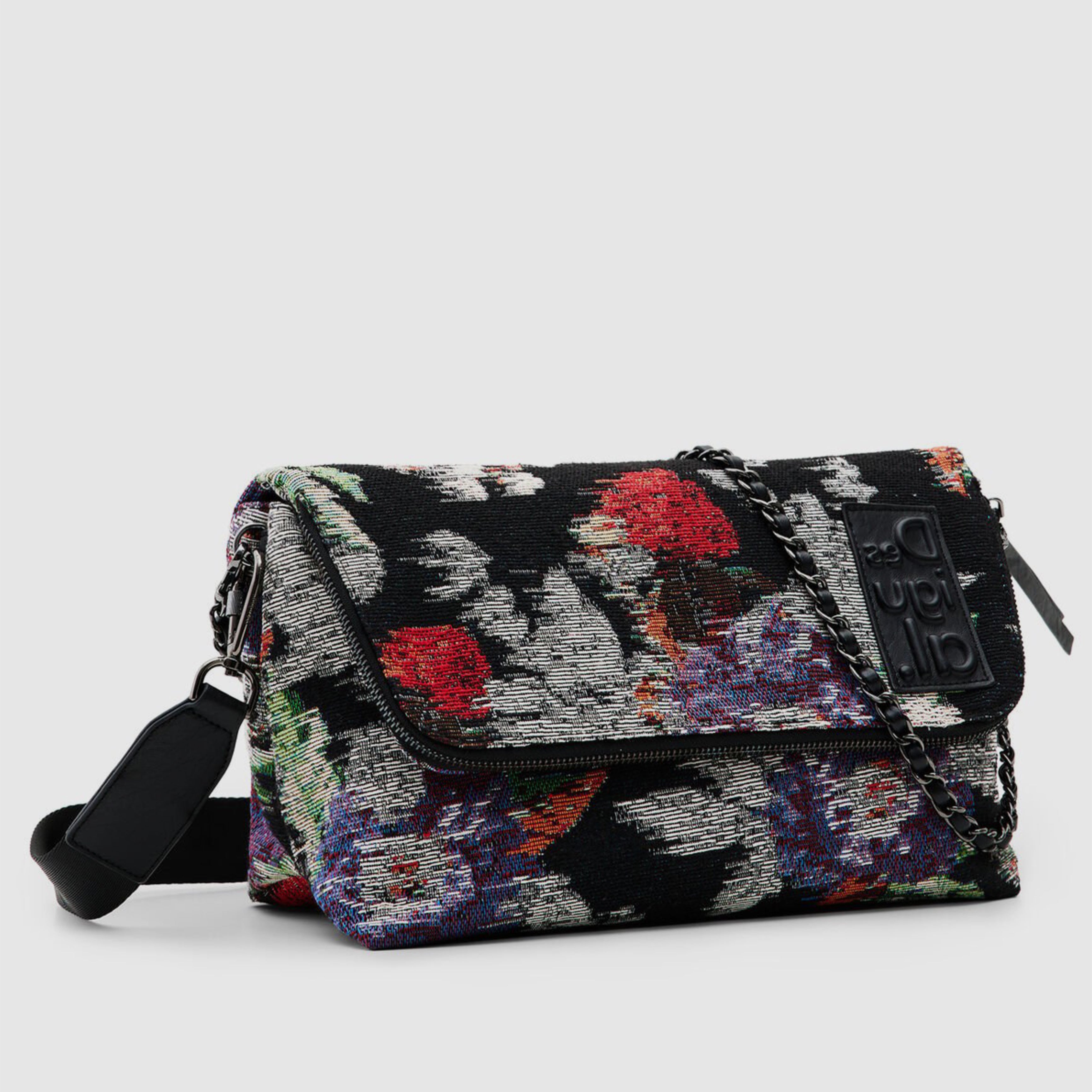 Дамска чанта Desigual maxi crossbody bag with flap 22WAXA039019U