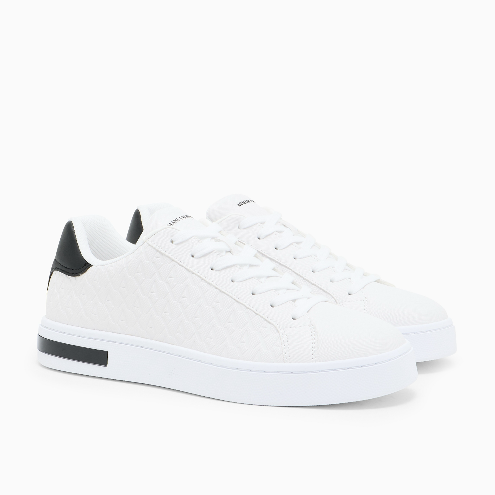 Мъжки бели кецове Armani Exchange Sneakers XM000140 AF11916 Lateral View