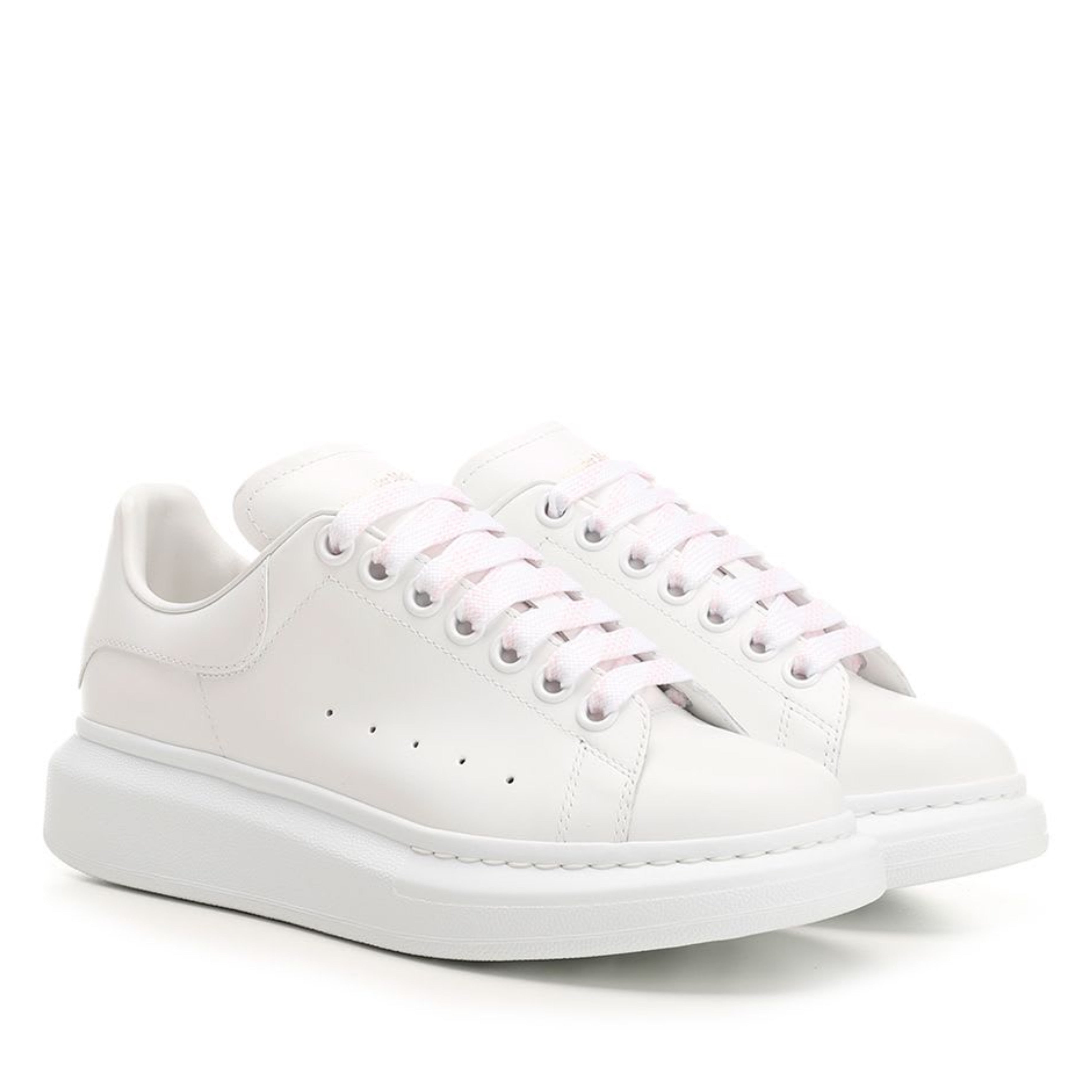 Дамски луксозни кецове от естествена кожа в бяло Women’s oversized sneakers Alexander McQueen 553770-WIEE0-9000 White