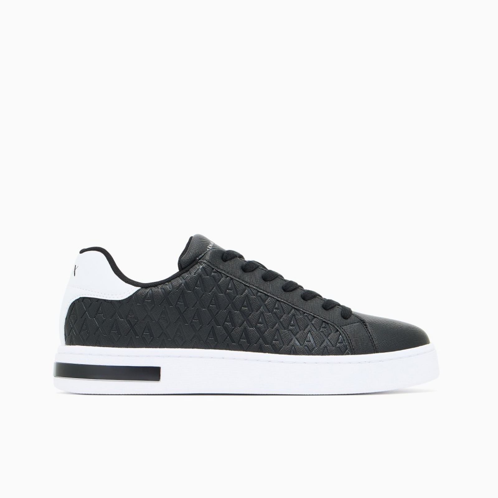 Мъжки кецове Armani Exchange Men Sneakers XM000140 AF11916 MC011 Lateral View