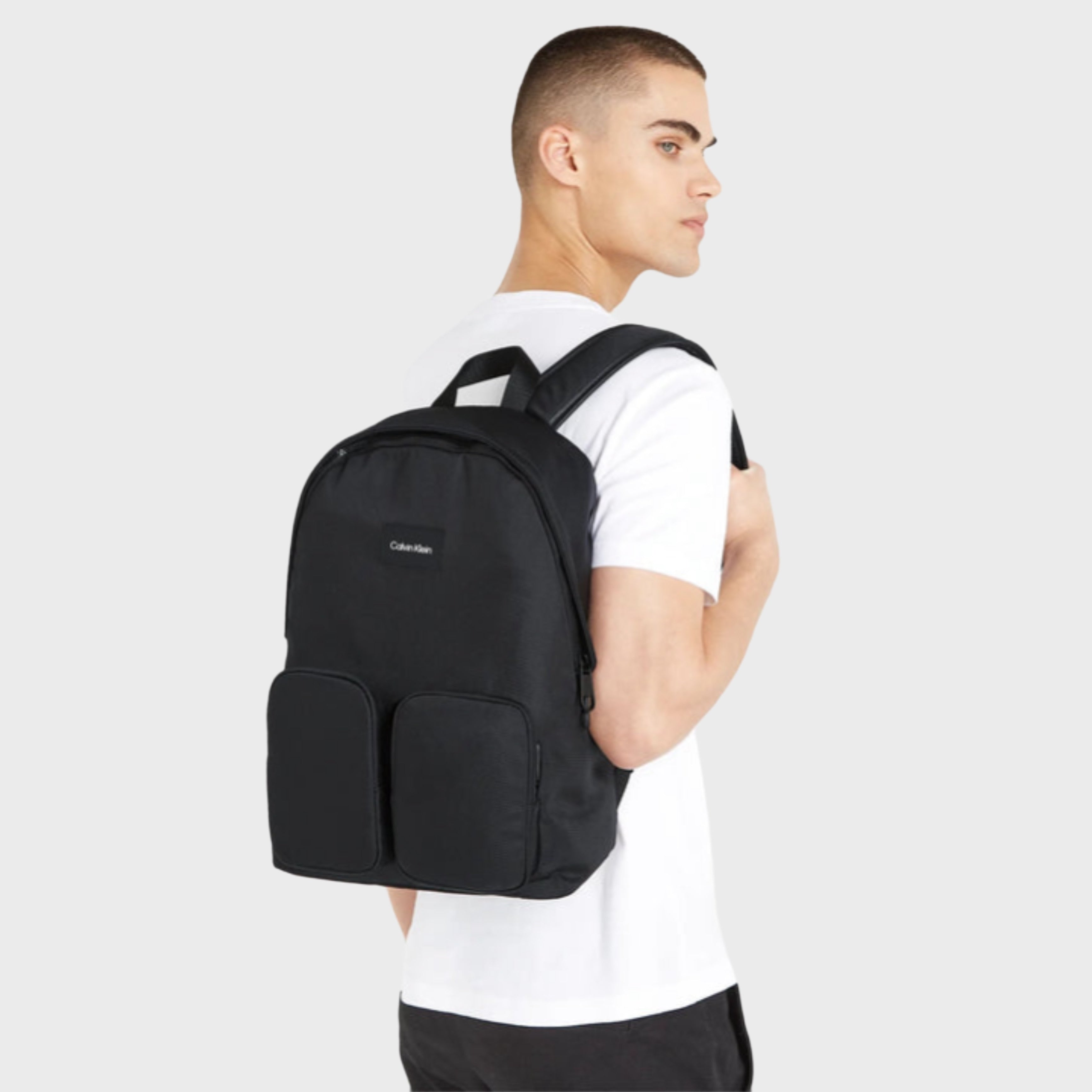 Мъжка раница Men’s rucksack Calvin Klein
K50K510872 Black lifestyle view