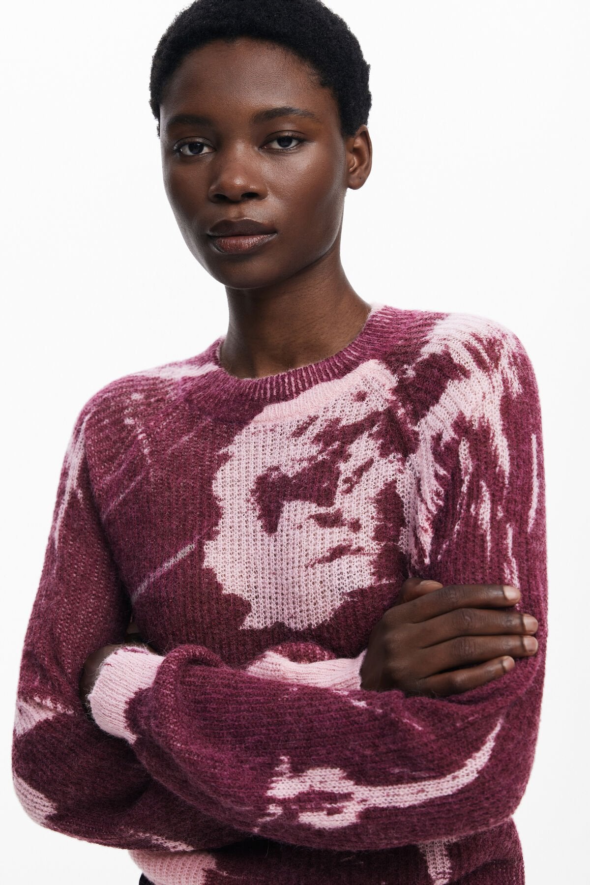 Дамски пуловер Women’s sweater Desigual 25WWJF313078 close up view