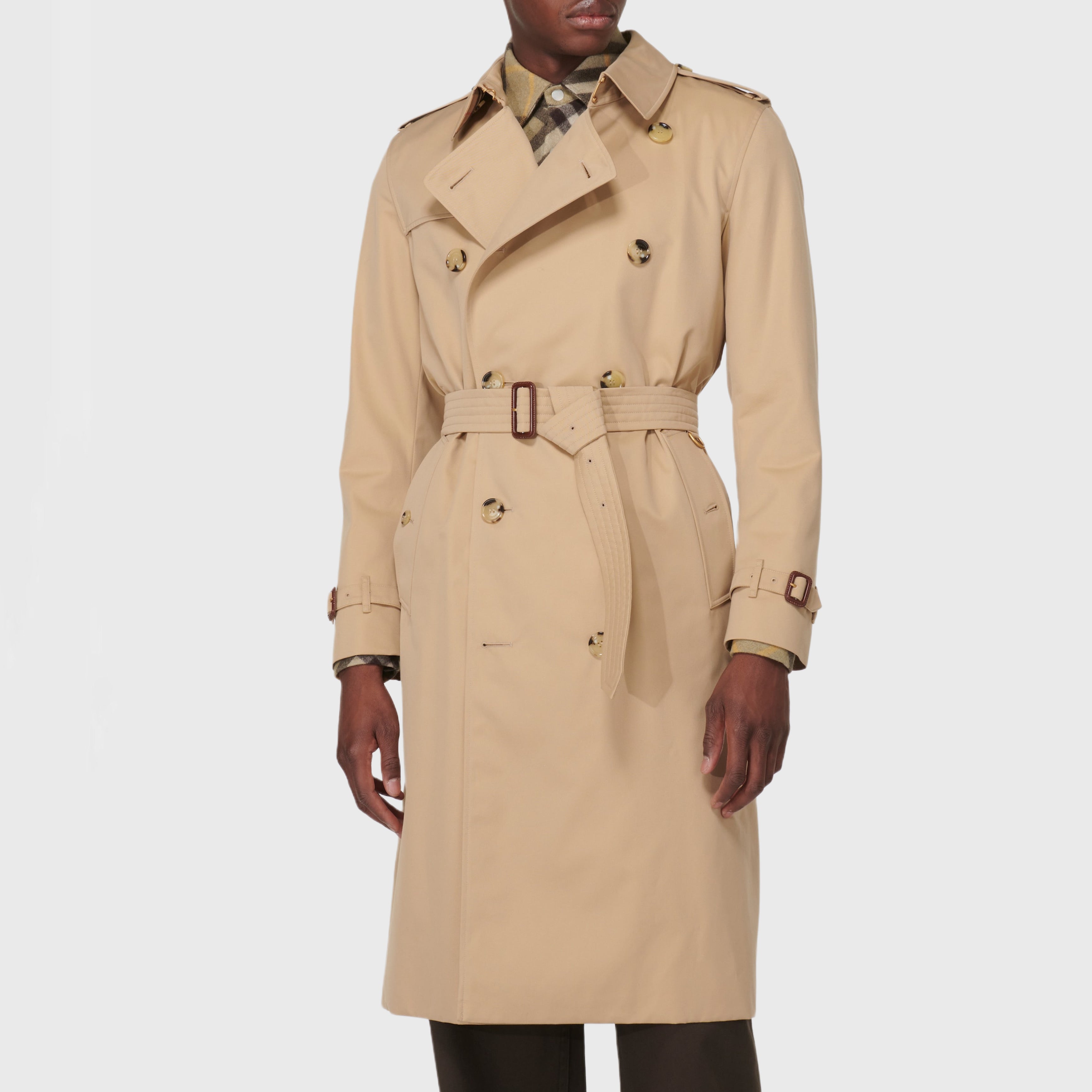 Мъжки луксозен тренчкот от 100 % памук в бежово Men’s cotton gabardine Kensington trench coat Burberry
