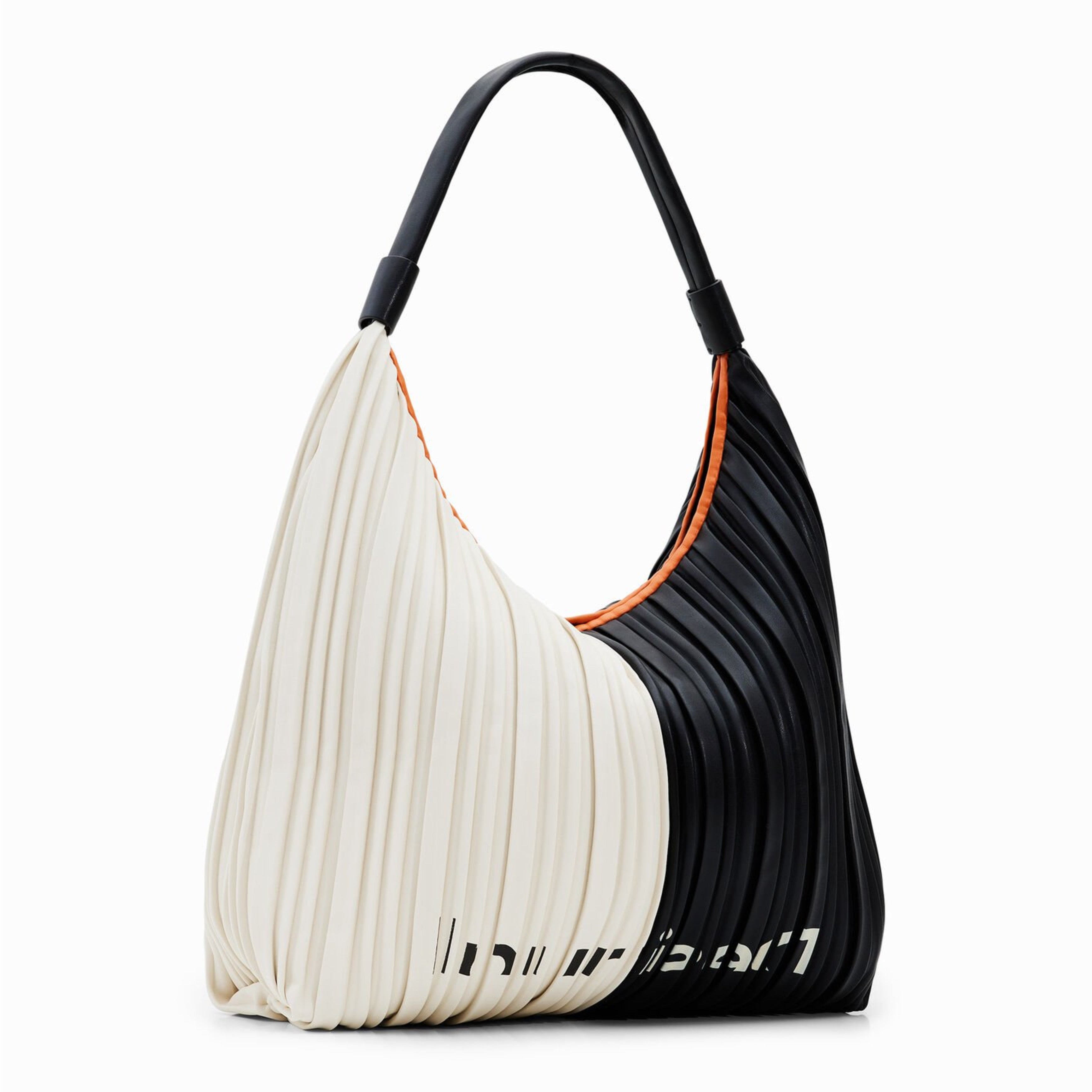 Дамска голяма чанта в черно и бяло Women’s large pleated bucket bag Desigual 22WAXP08 1008U Black and White