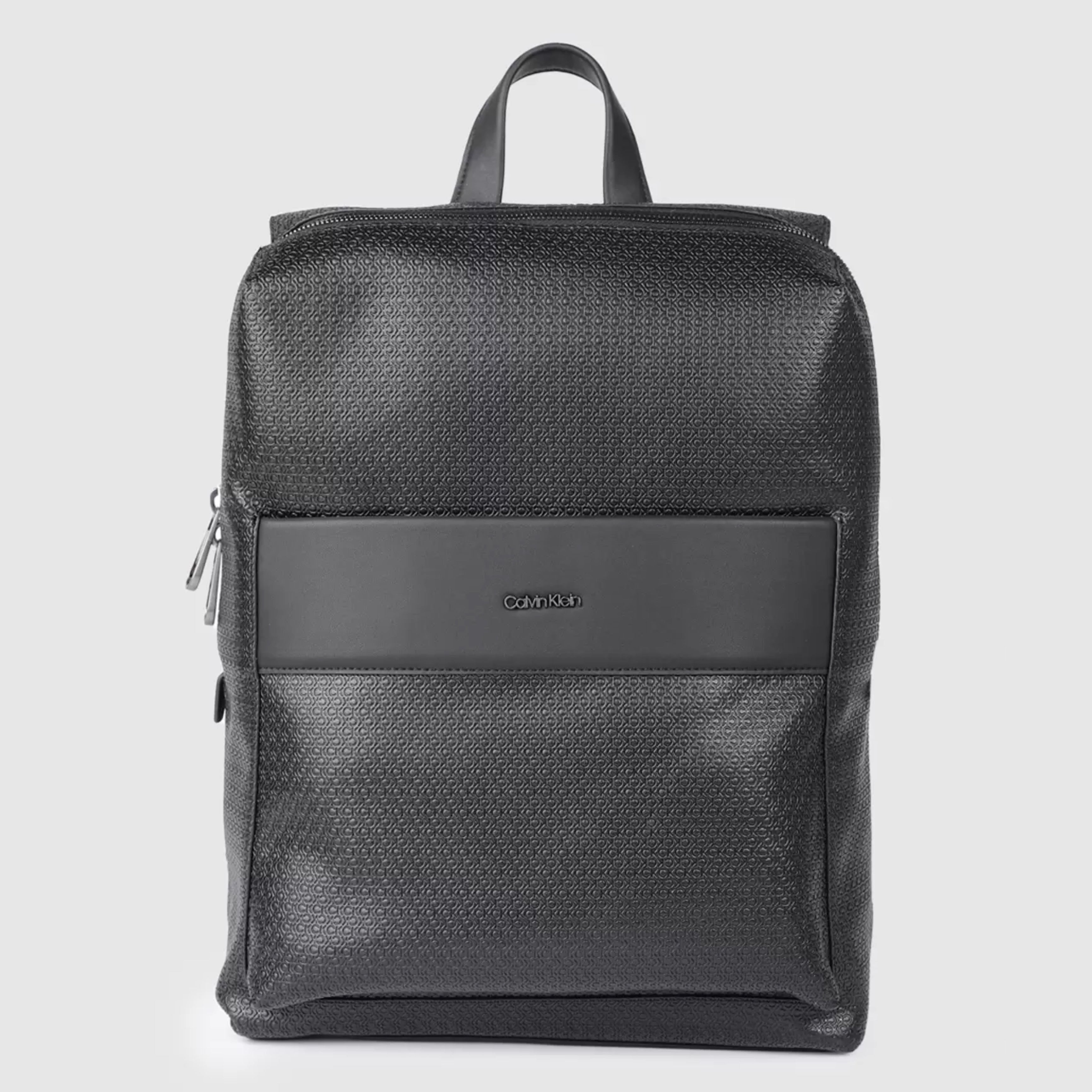 Мъжка раница Men’s rucksack Calvin Klein
K50K510802 Black front view