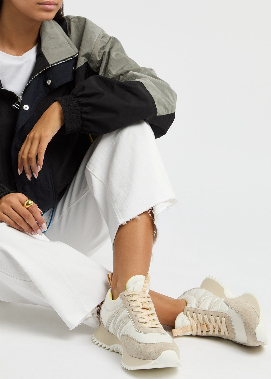 Дамски маратонки Women’s sneakers Moncler 4M00140M4156041 lifestyle view