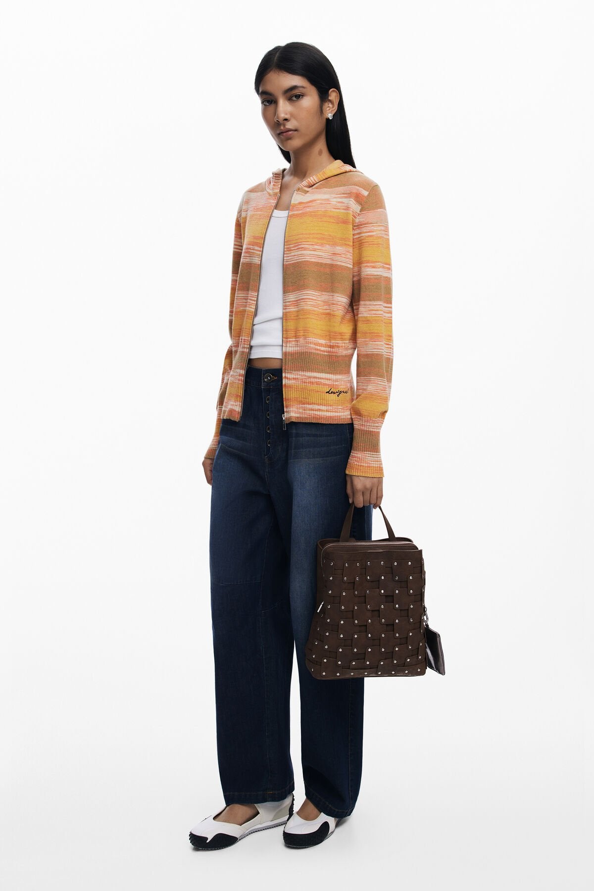 Дамска раница Women’s rucksack Desigual
25WAKP39 6009 Dark Brown lifestyle view 2