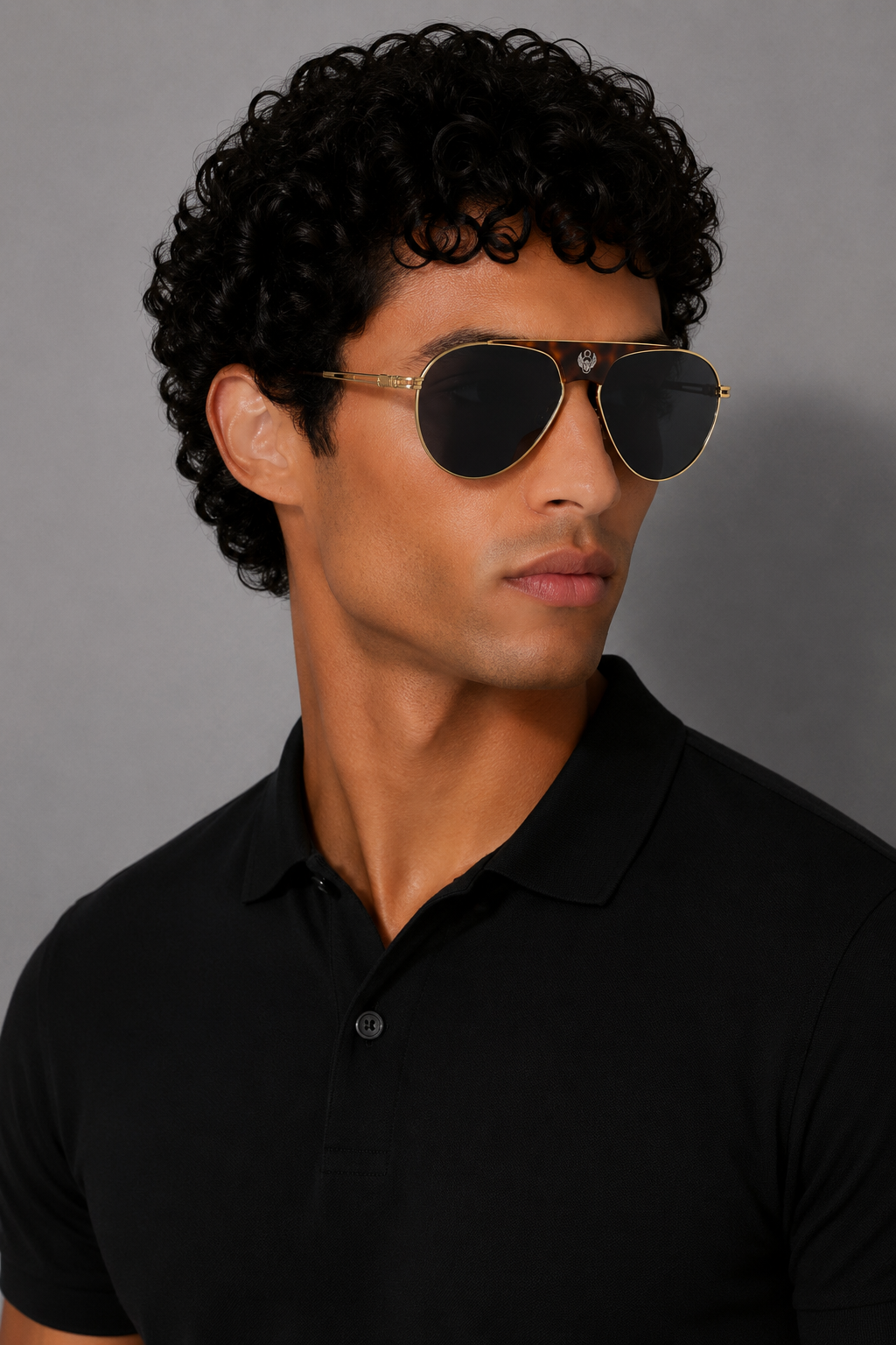 Мъжки авиаторски слънчеви очила Men’s brown metallic sunglasses Frankie Morello SIRIO FEMF8016US FR02060 lifestyle view
