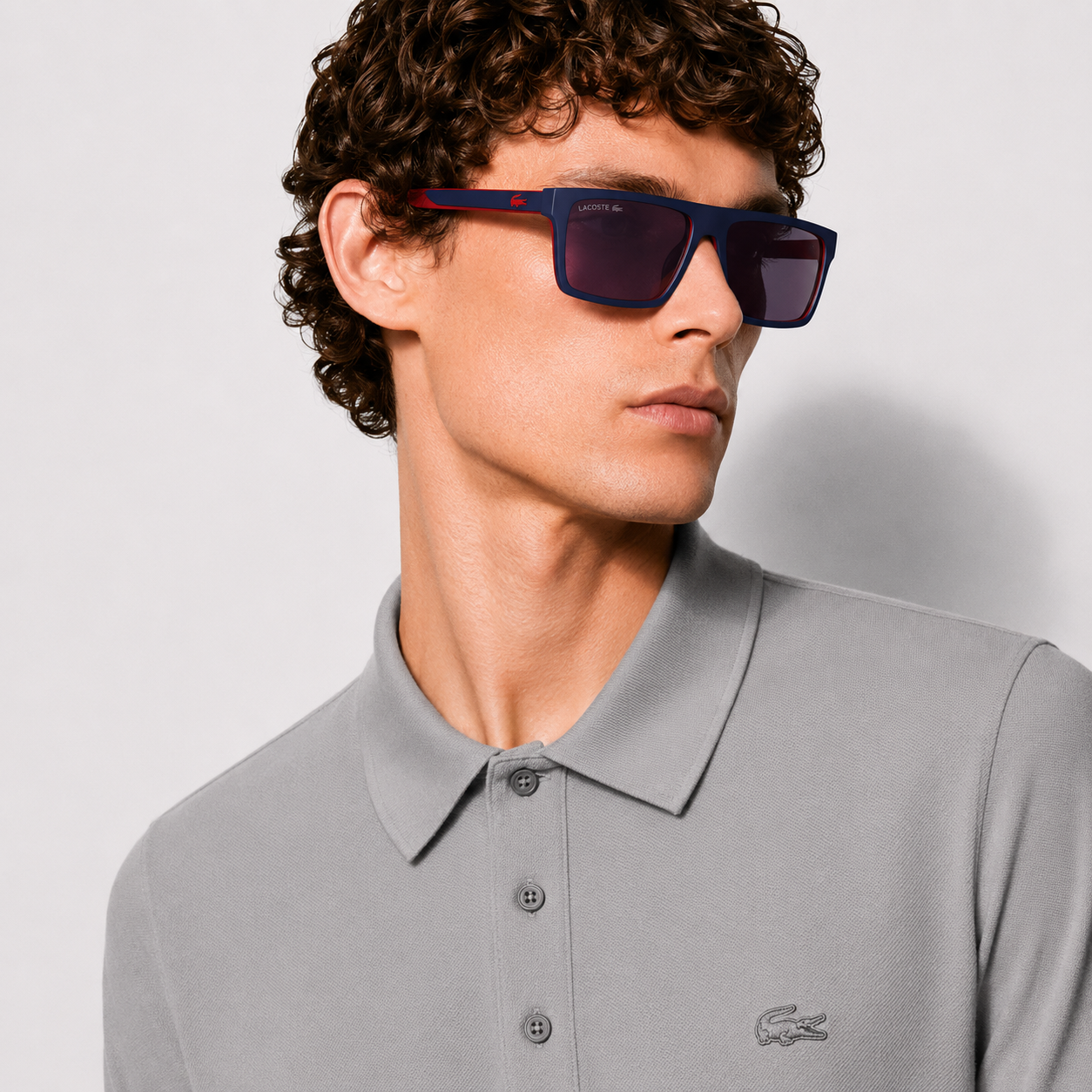 Мъжки слънчеви очила Men’s sunglasses LACOSTE L6009S 424 Blue/Red lifestyle view